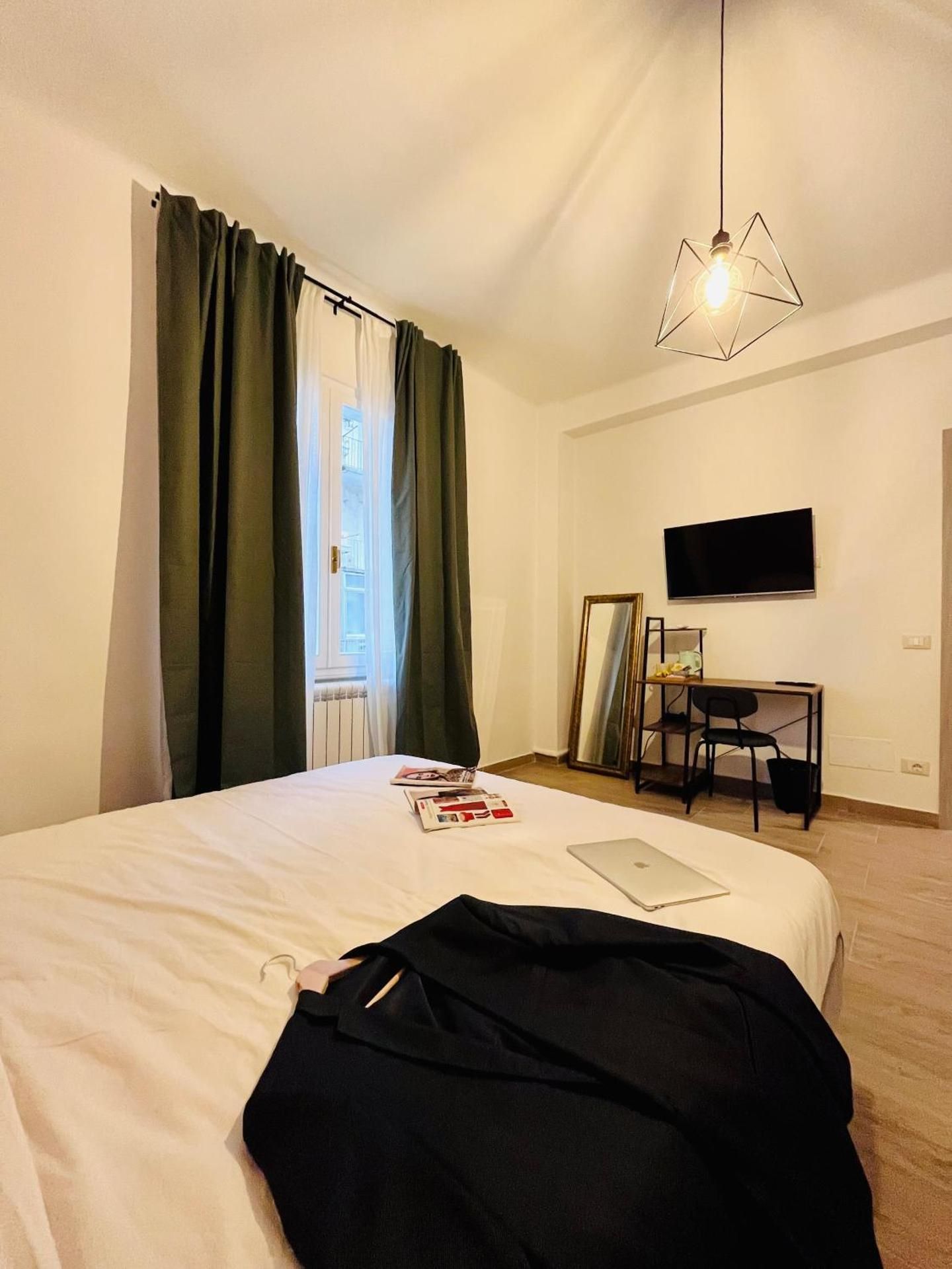 A Pisa con amore Deluxe Double Room with Private Bathroom