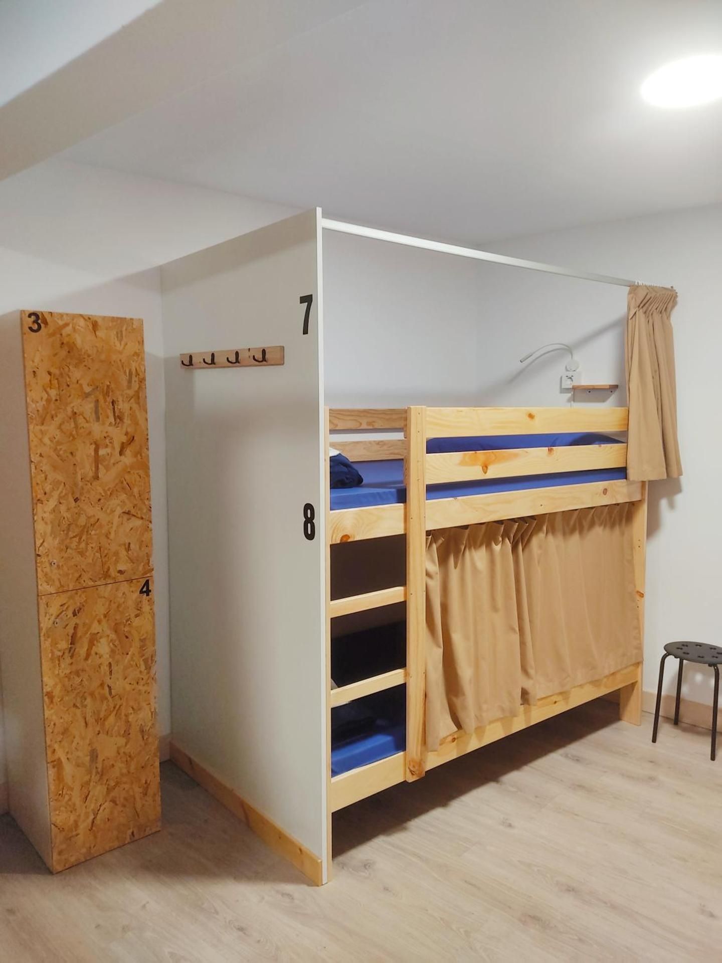 Bunk Bed in Mixed Dormitory Room