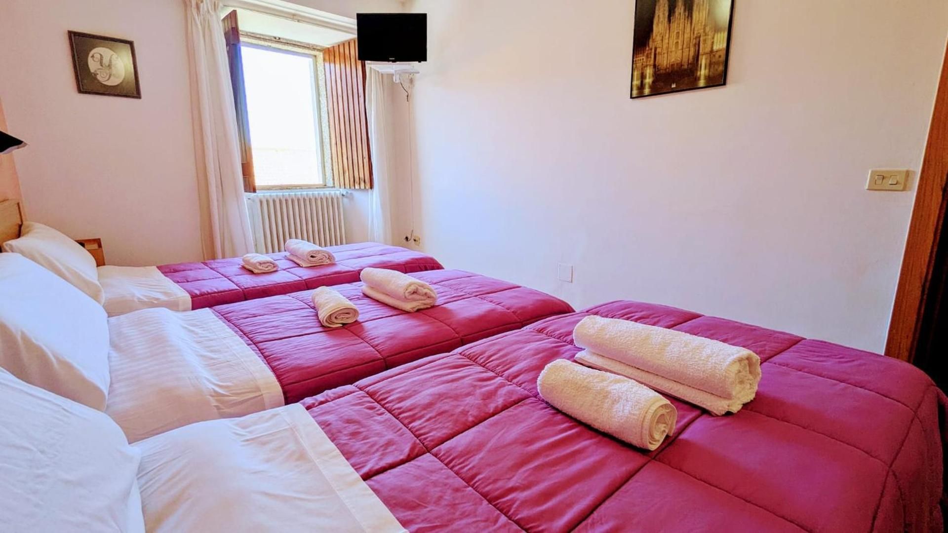 Triple Room with Private Bathroom