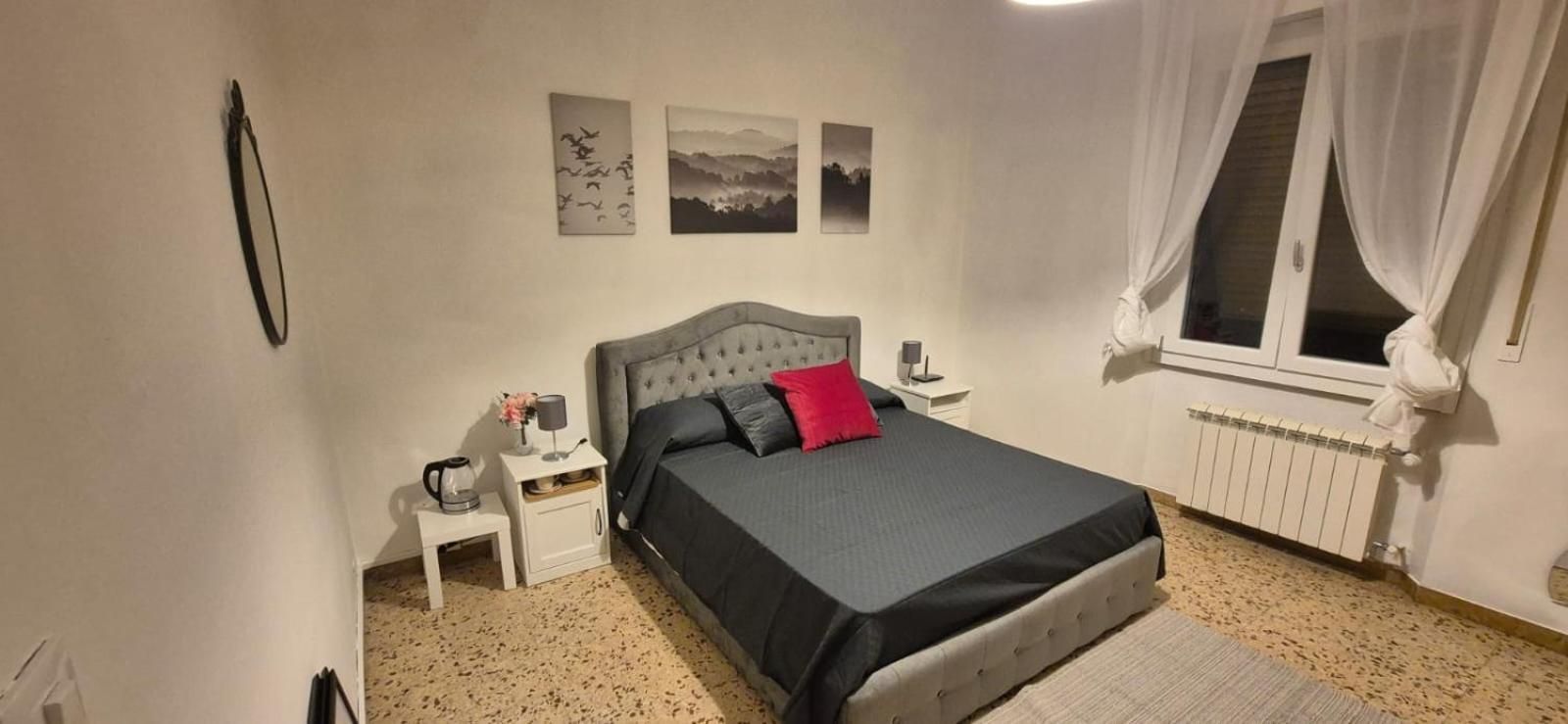 Pisa center train station Double Room 2