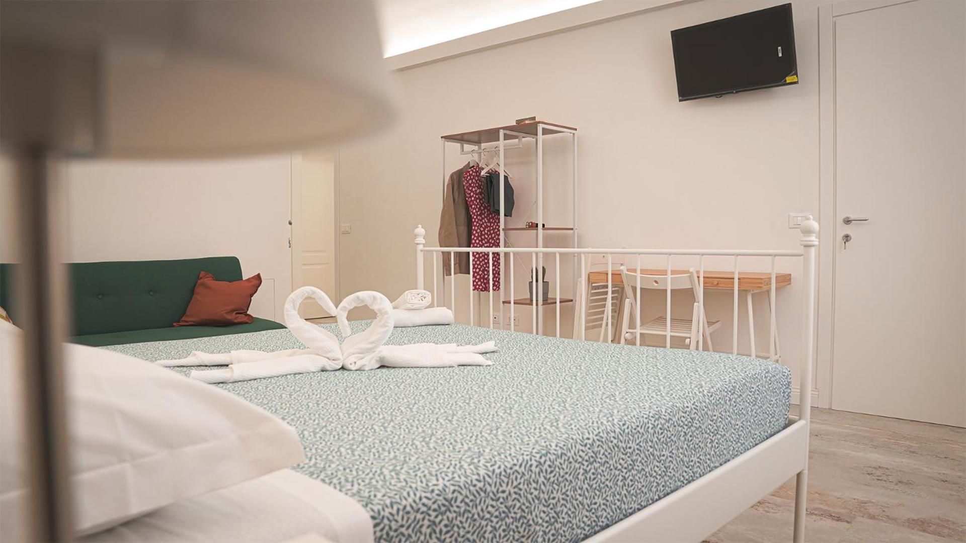 Corso Italia Pisa Smart Rooms Deluxe Room (2 Adults + 1 Child)