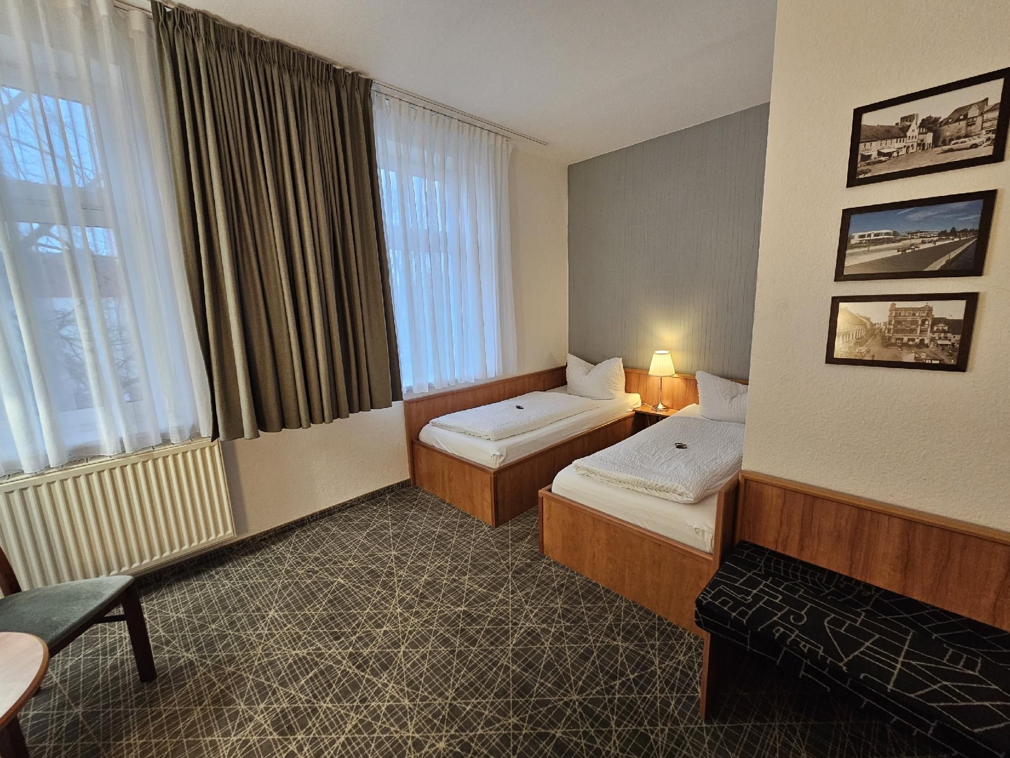 Zweibettzimmer-Eigenes Badezimmer