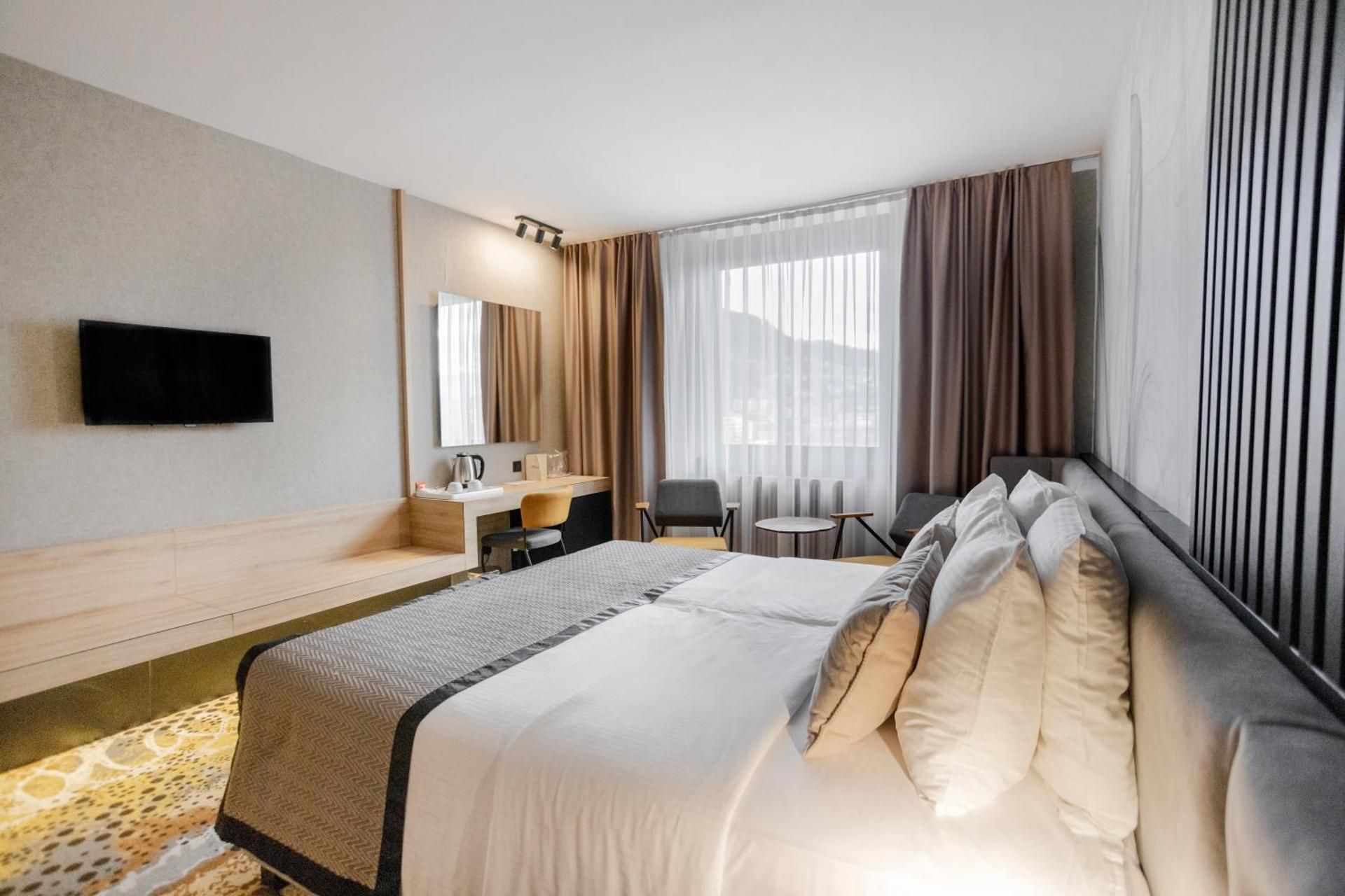 Superior King Room