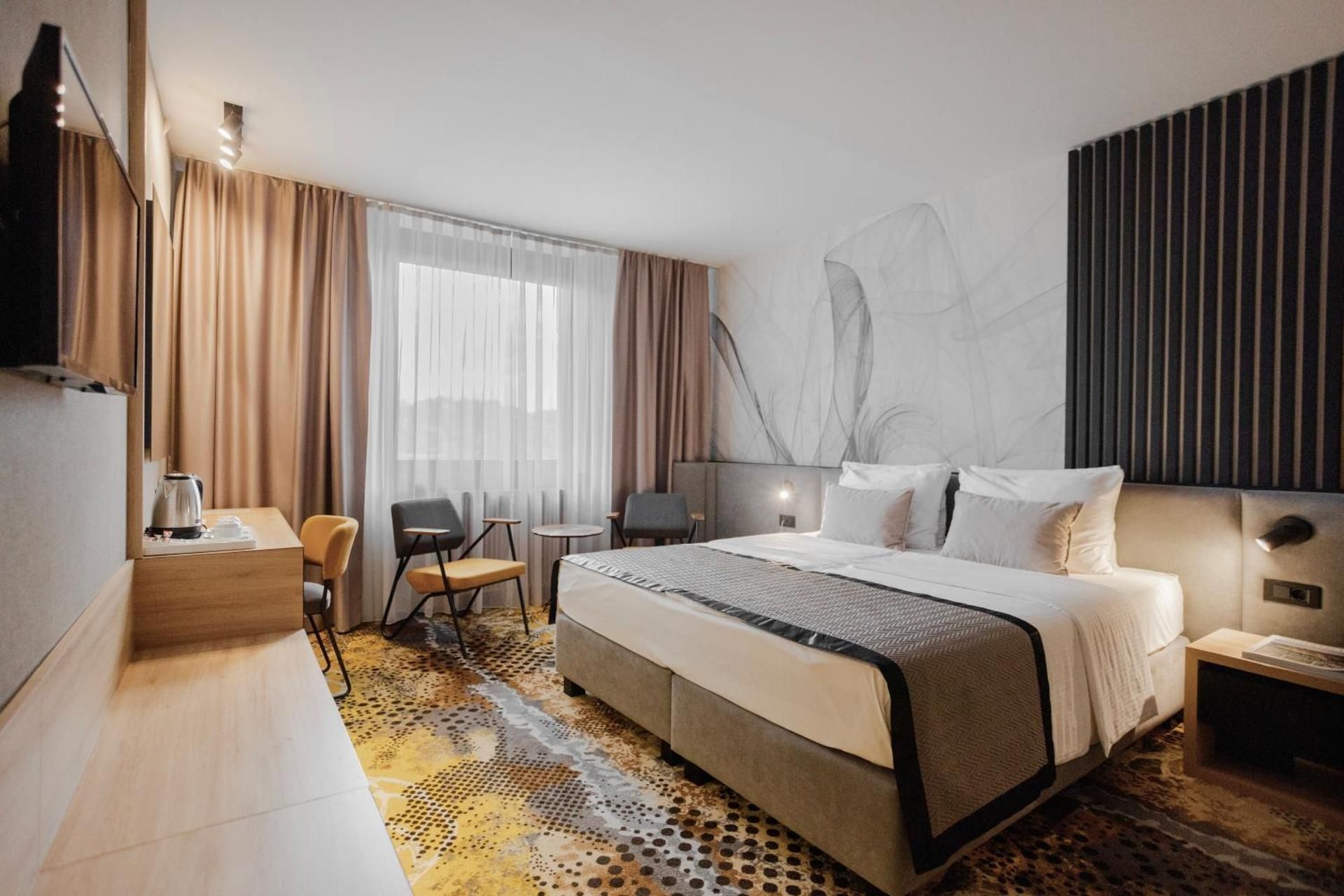 Superior King Room