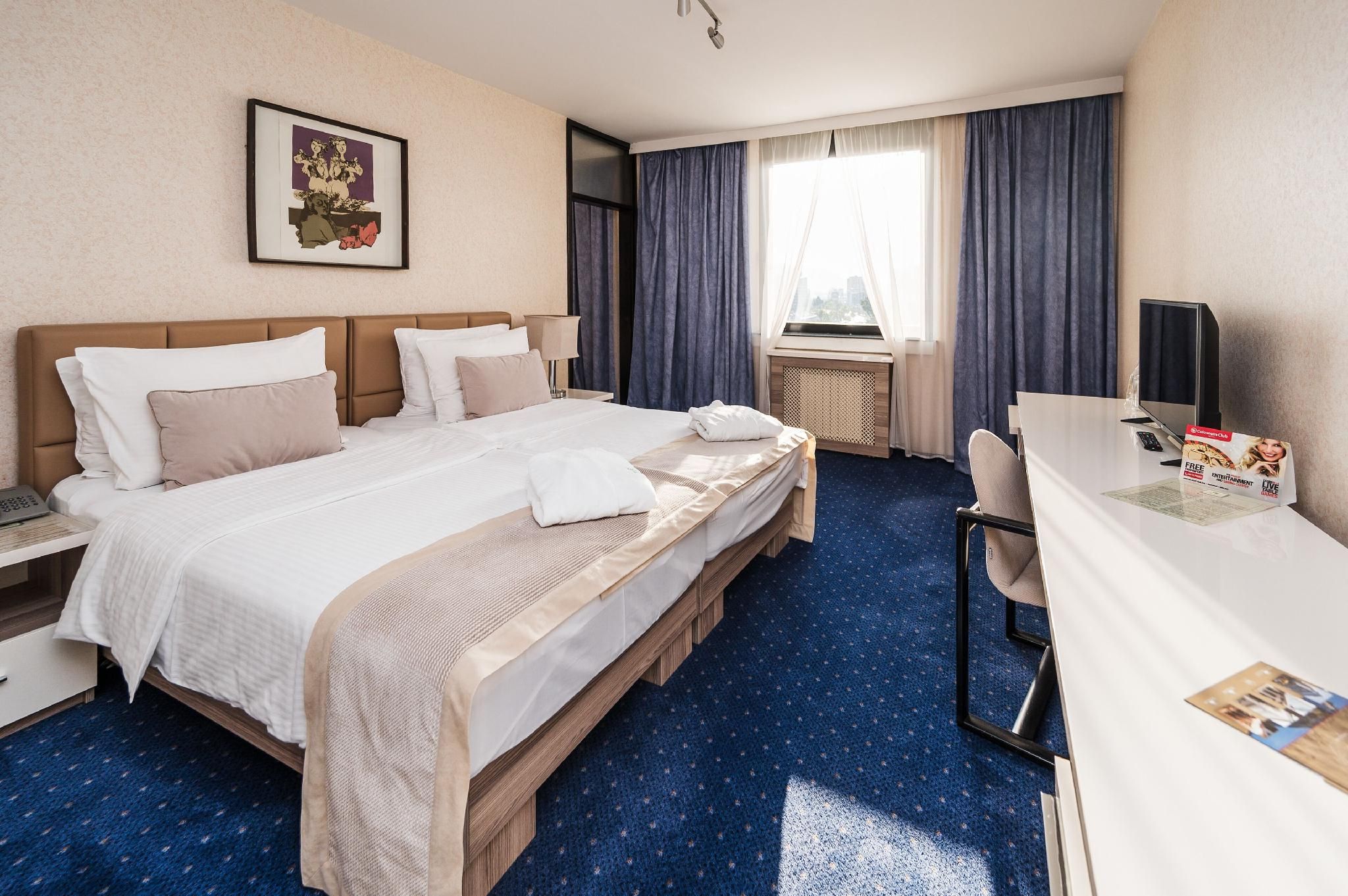 2-Bedroom Suite