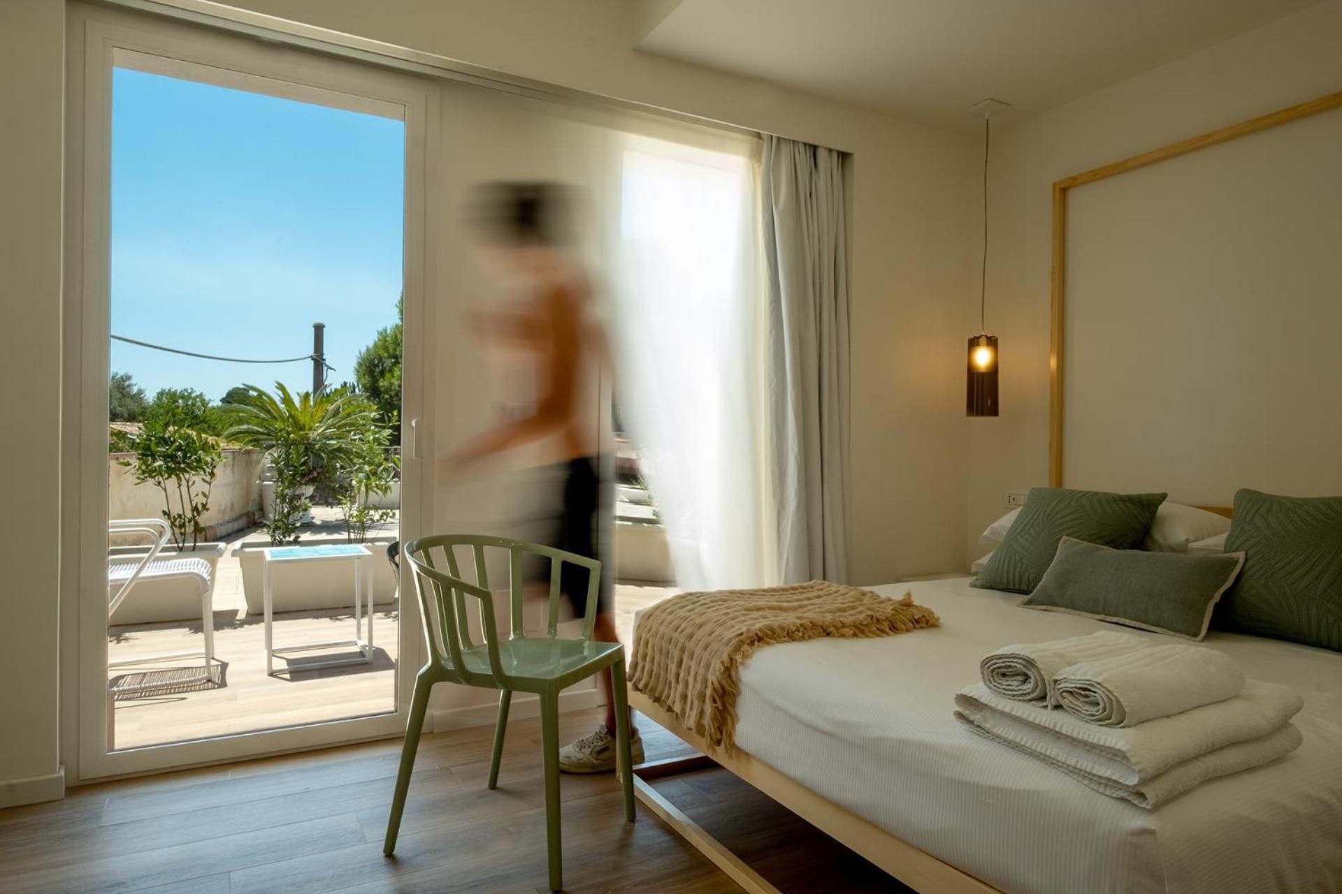 La Sirena Rooms
