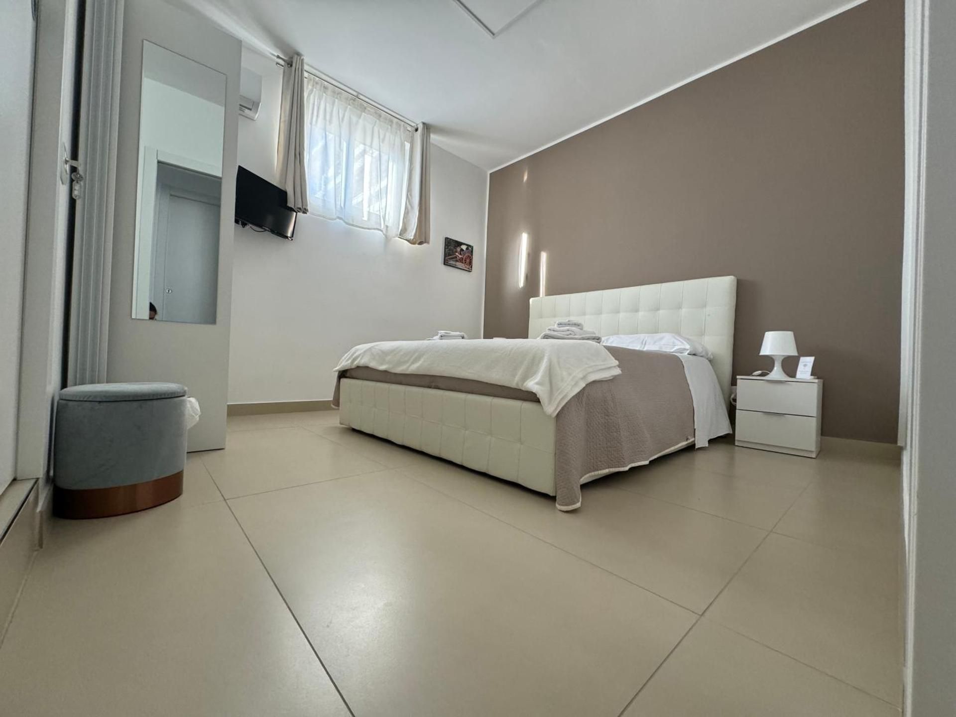 Four Rooms Naxos