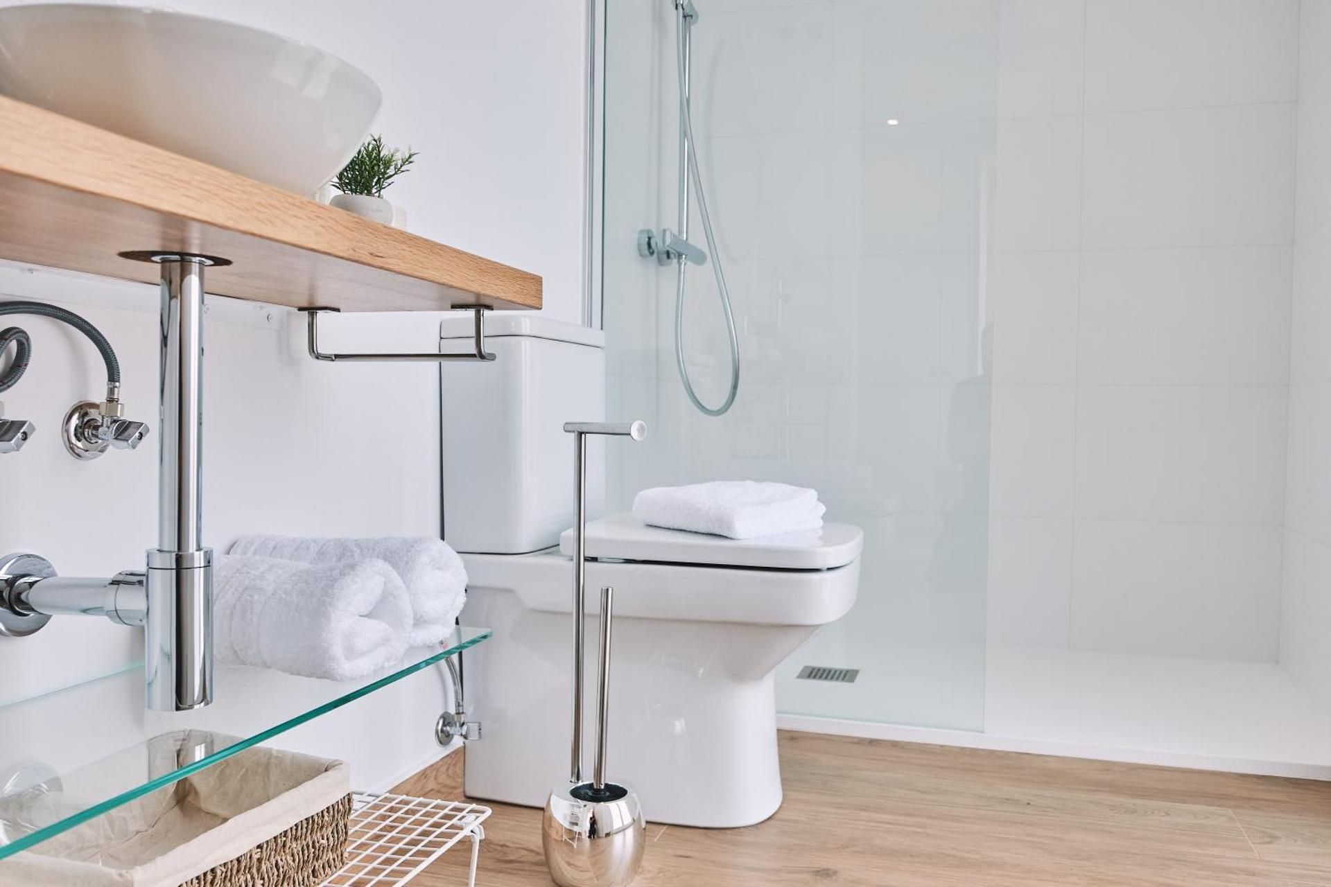 ALDARA SUITES One-Bedroom Apartment 3