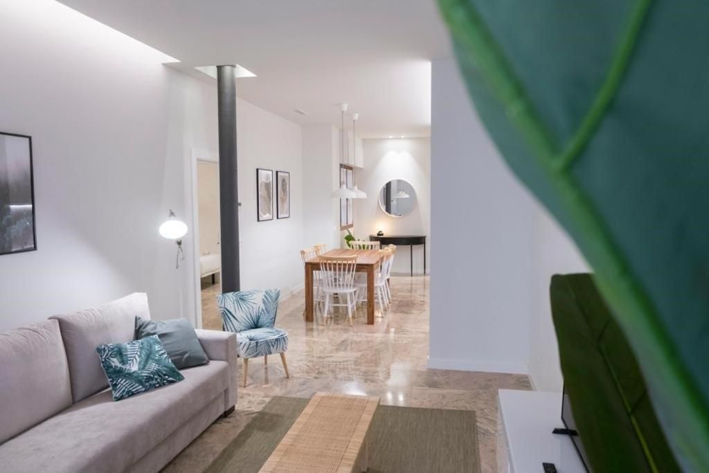 Two-Bedroom Deluxe Apartment