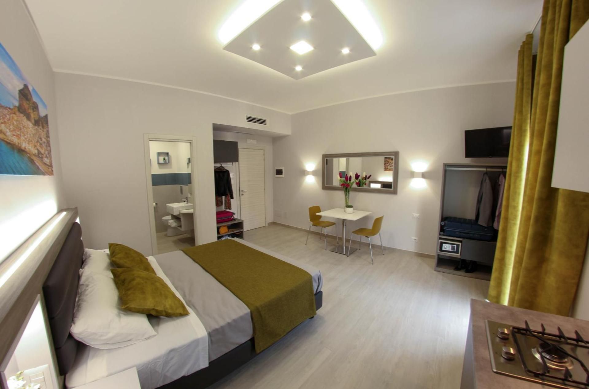 Luxury Triple Room