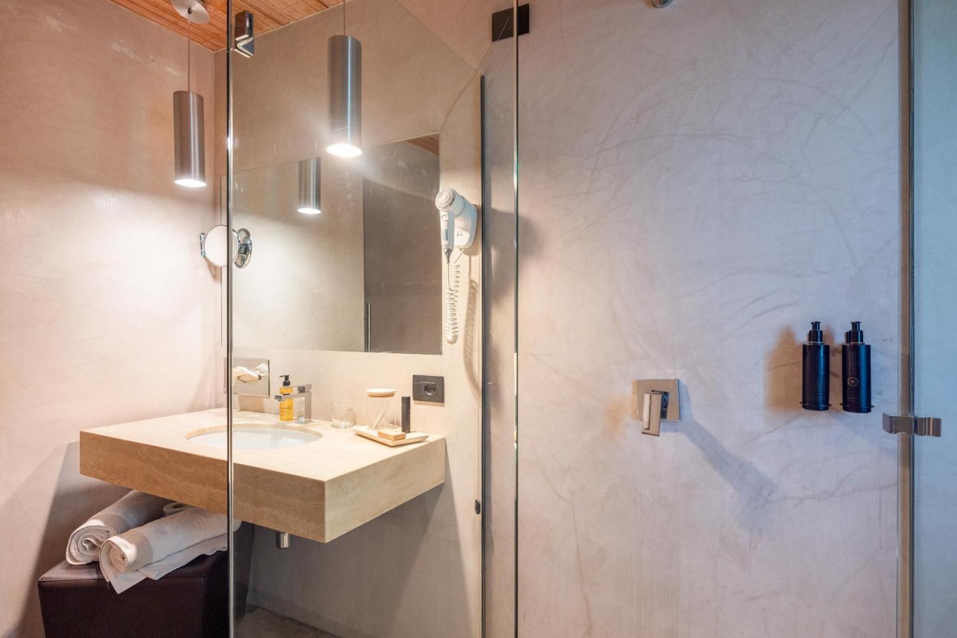 Suite with Spa Bath