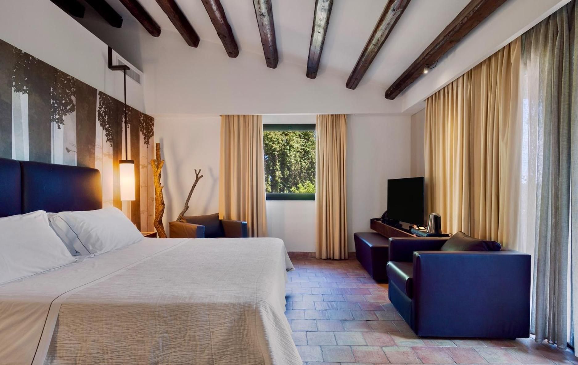 Luxury Triple Room