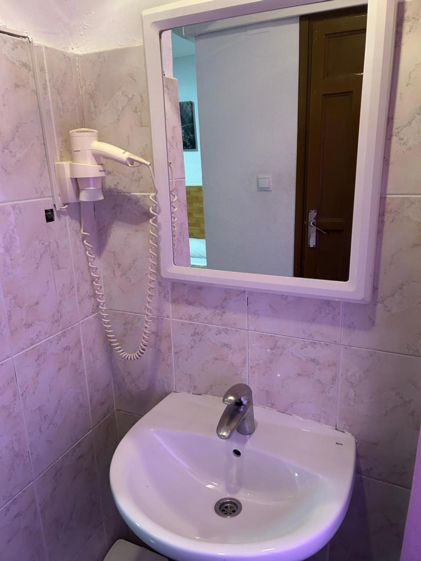 Twin Room with Private Bathroom