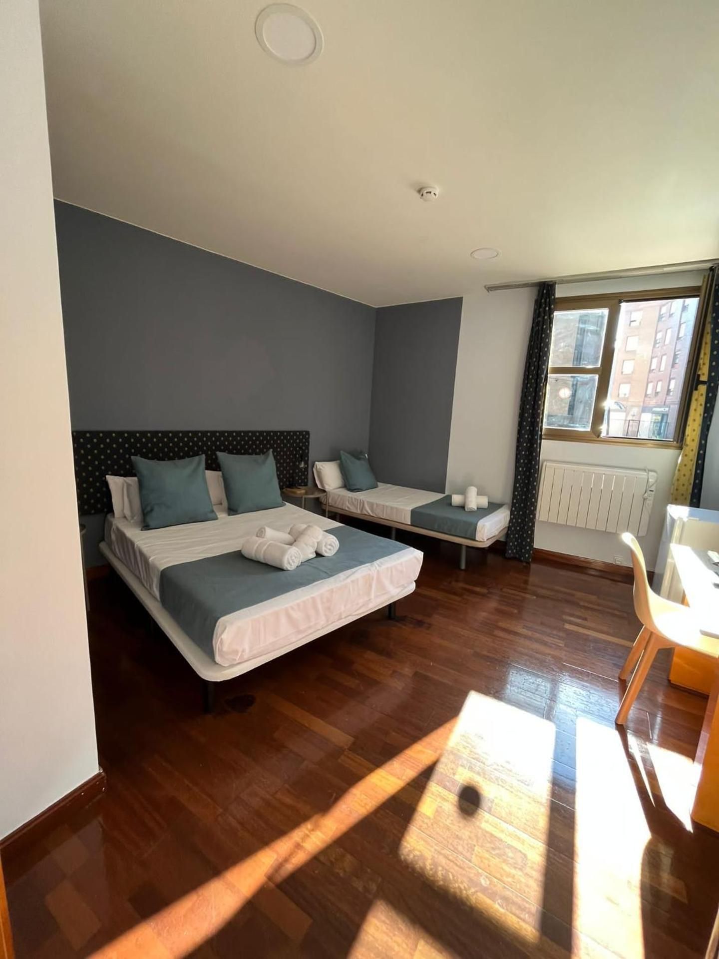 Budget Double Room with Extra Bed