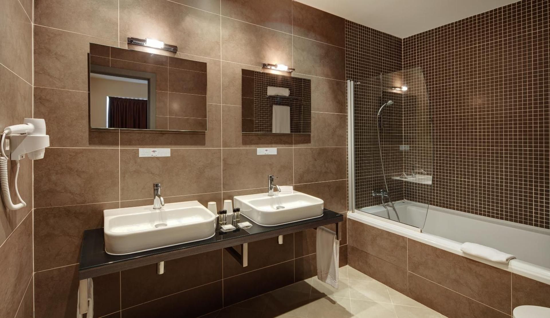 Deluxe Junior Suite
