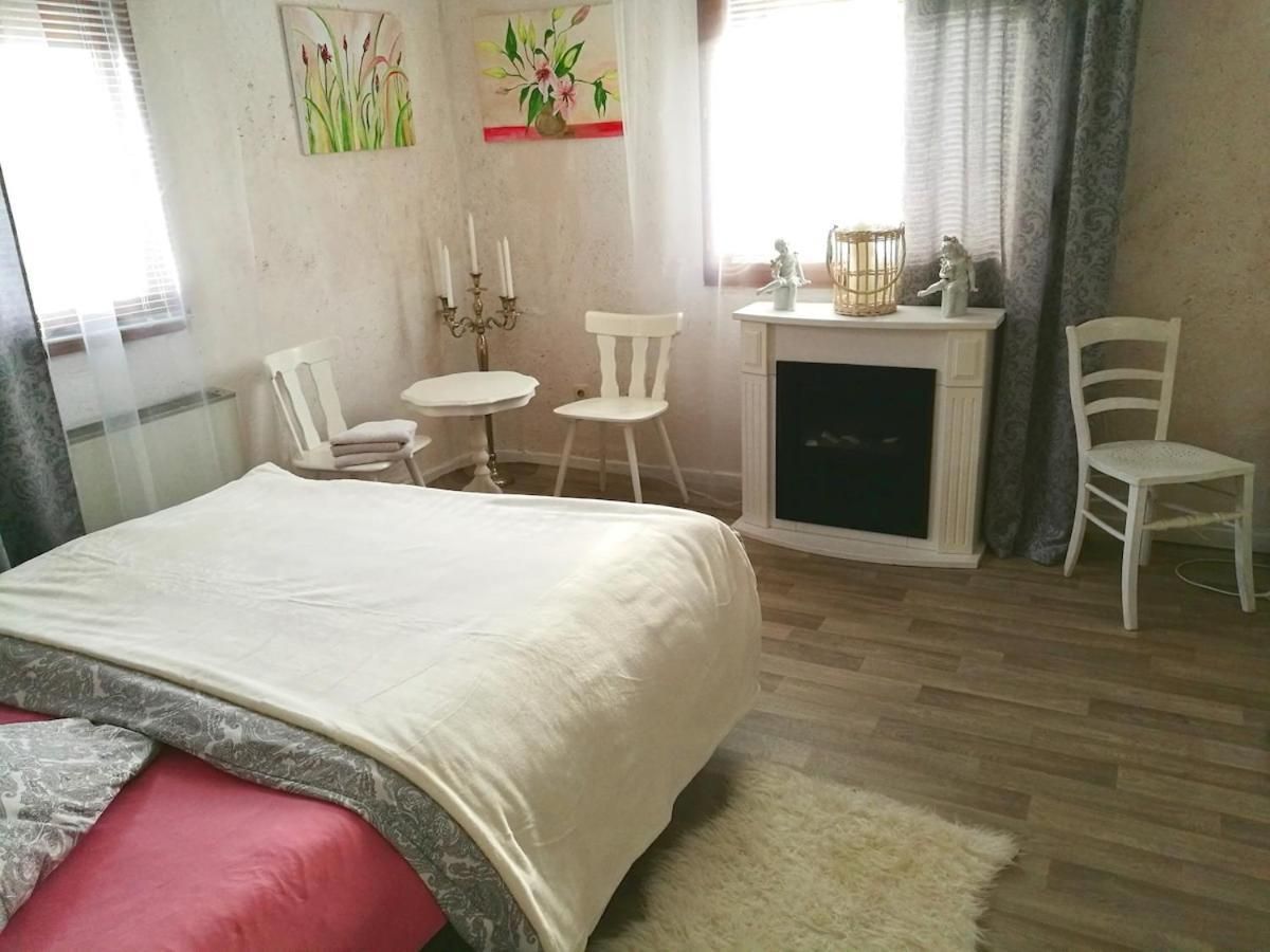 Double Room with Shared Bathroom
