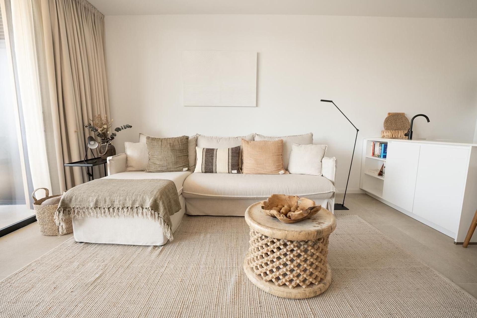 One-Bedroom Premium Apartment with Ocean View