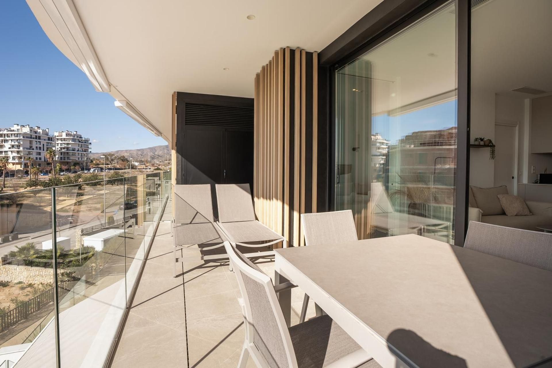 Deluxe One-Bedroom Apartment