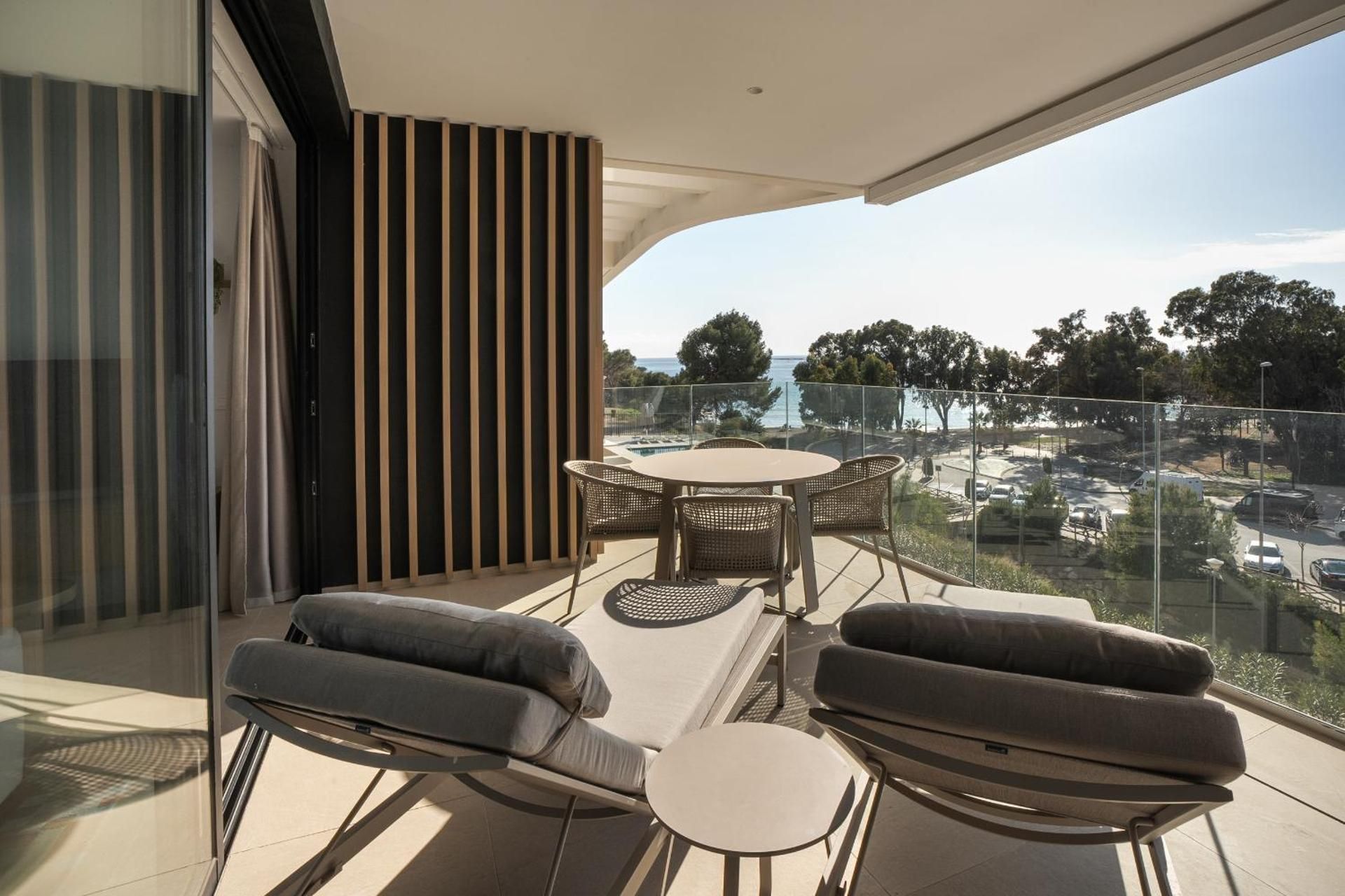 Apartment with Terrace