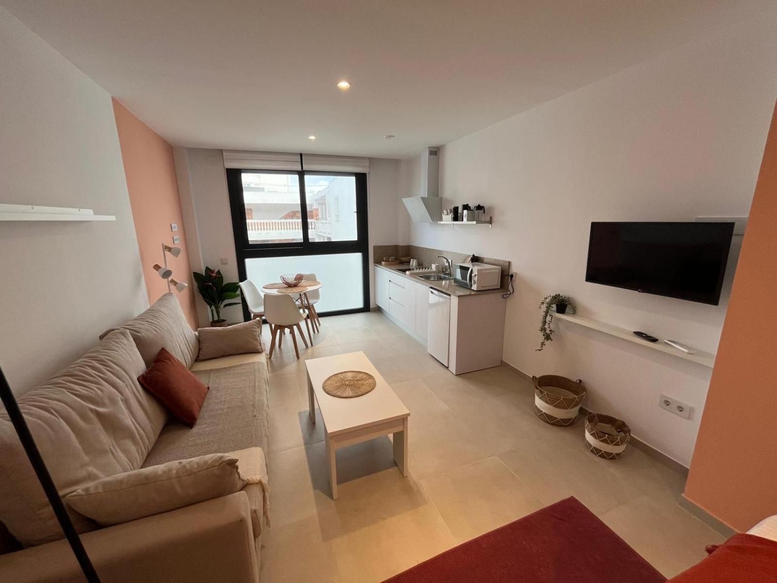 Deluxe One-Bedroom Apartment
