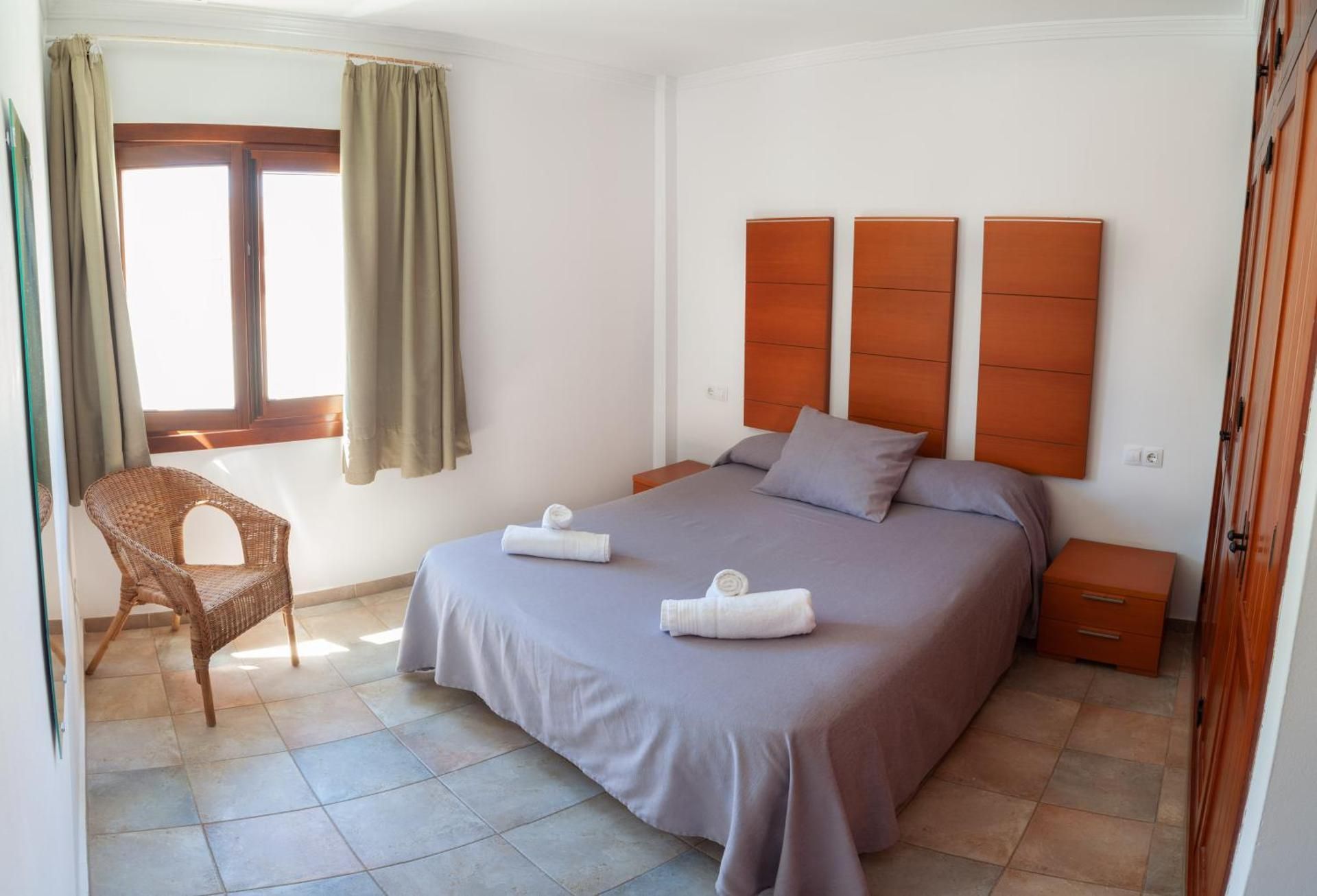 One-Bedroom Apartment (3 Adults)