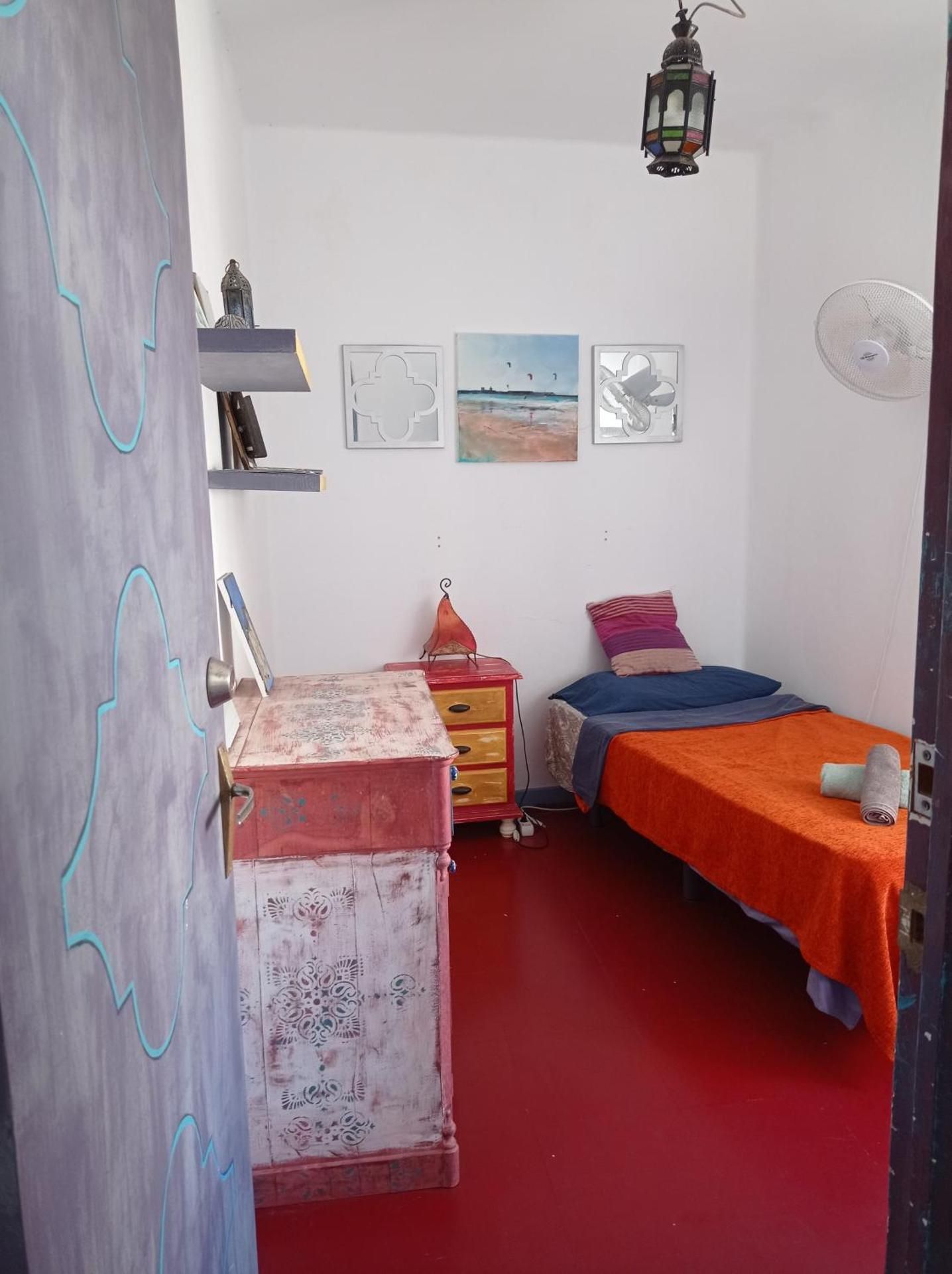 Single Room with Shared Bathroom