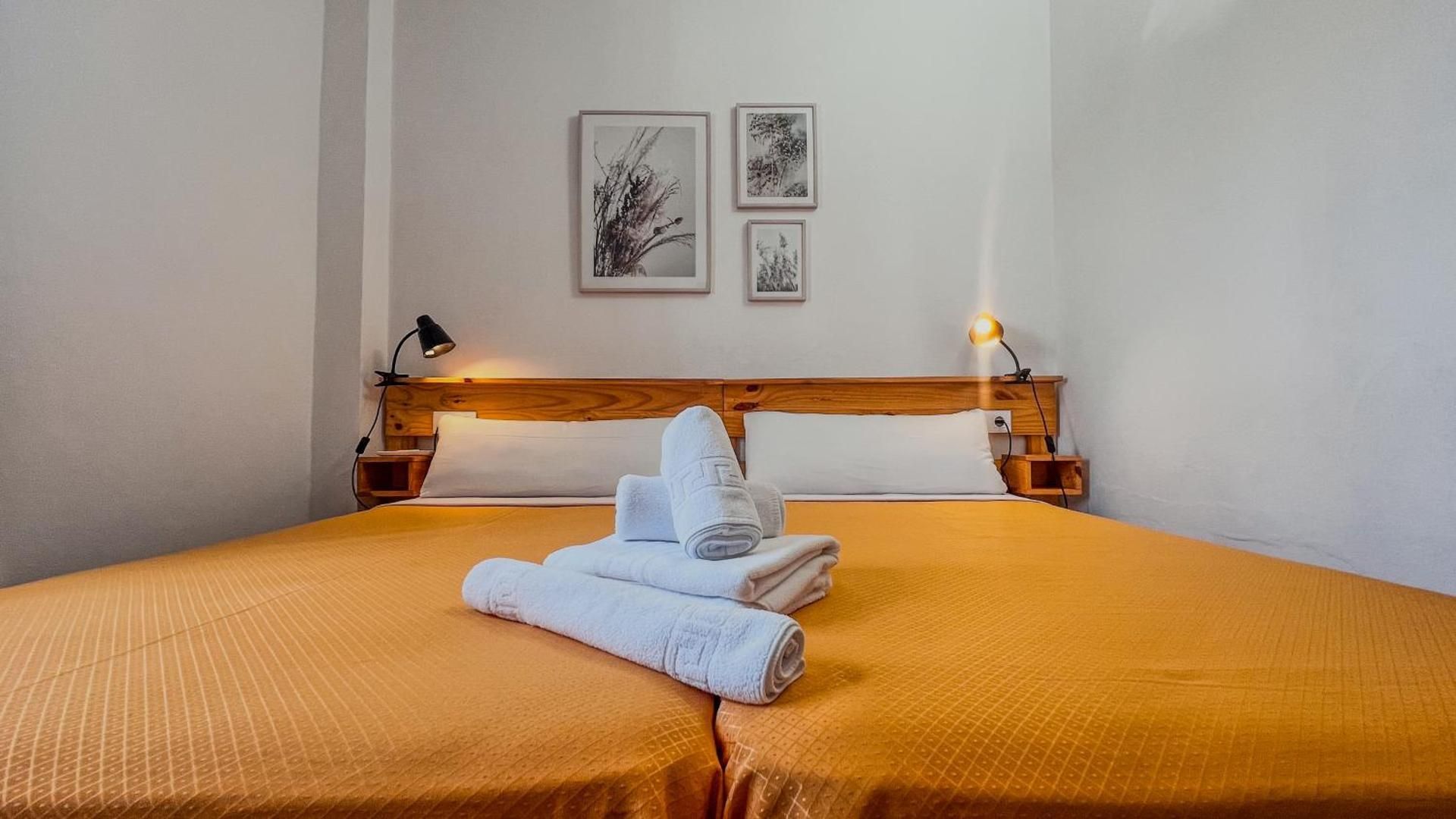 Twin Room with Private Bathroom