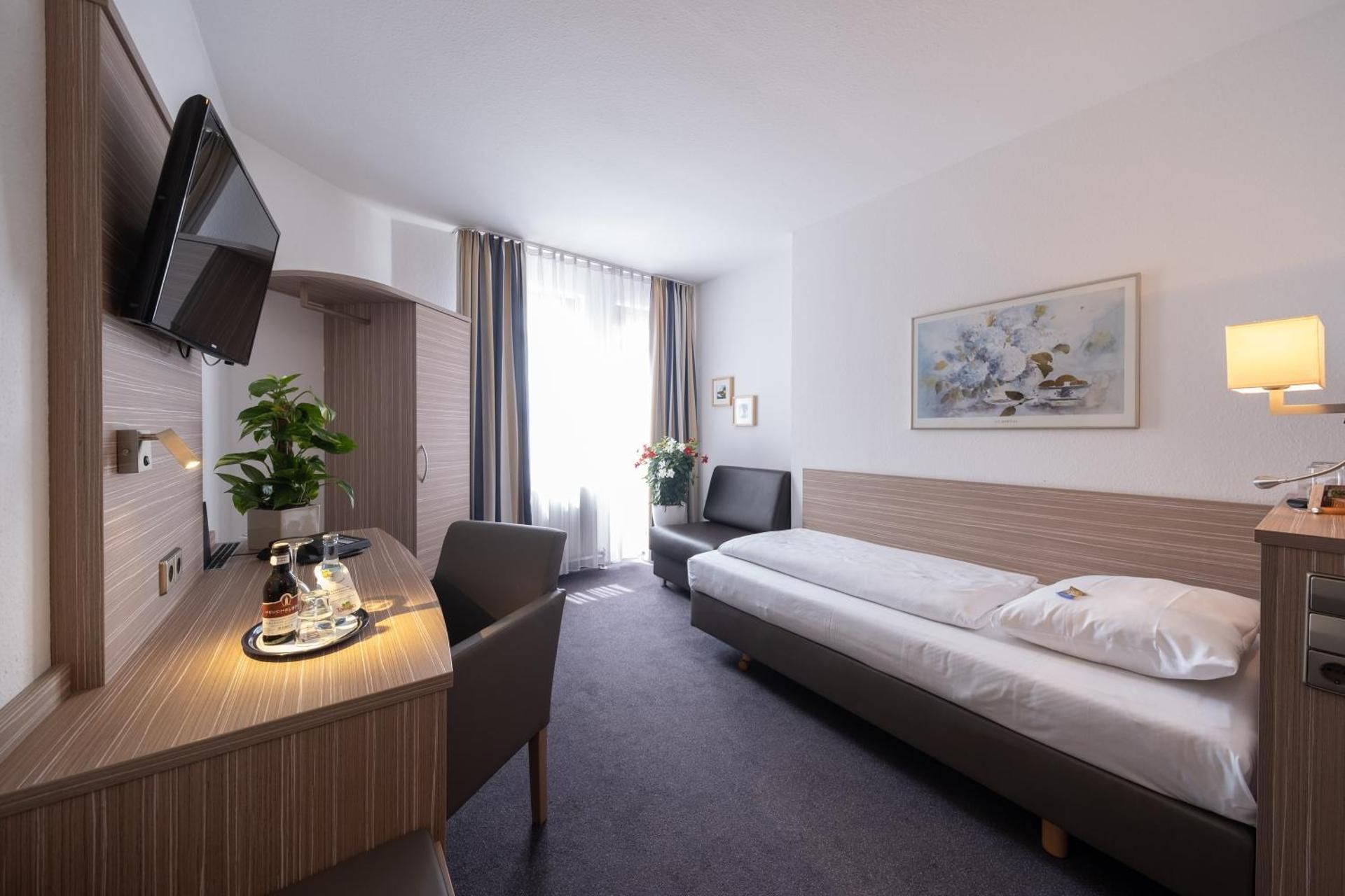 Standard Single Room