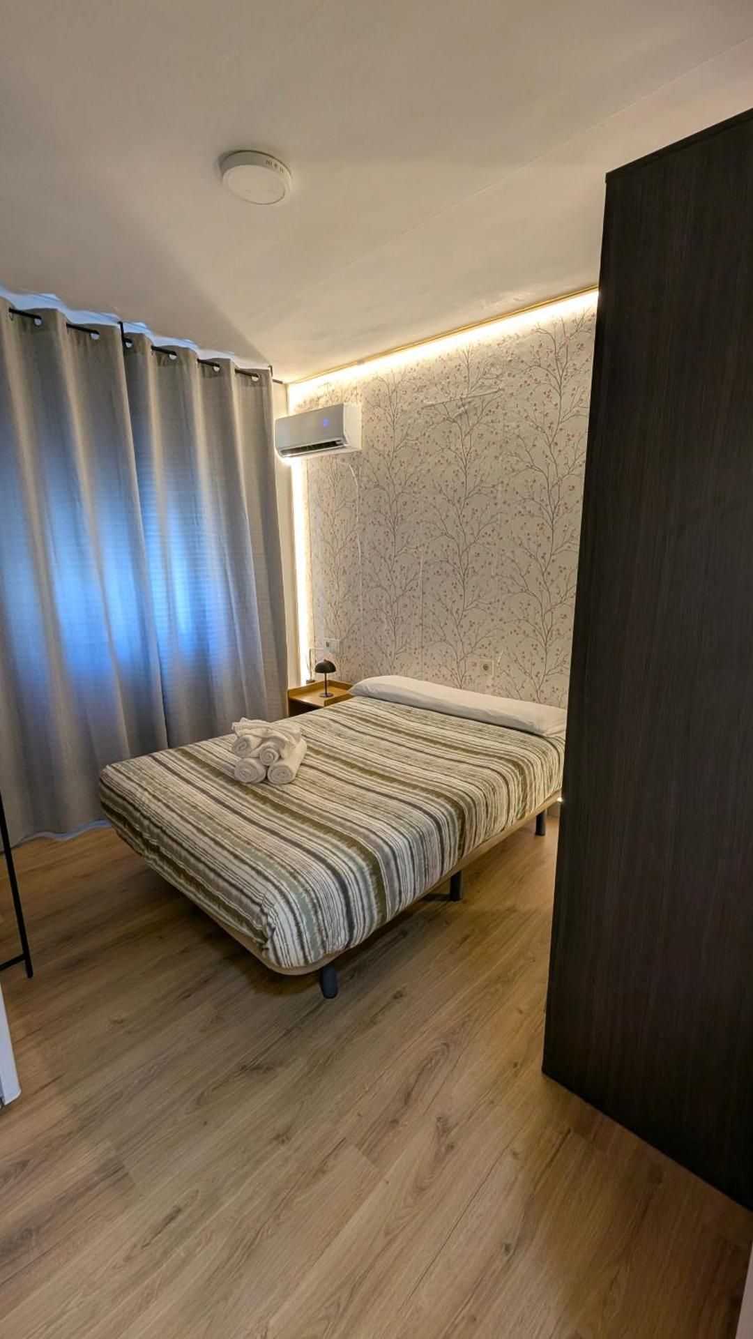 Standard Double Room with Shared Bathroom