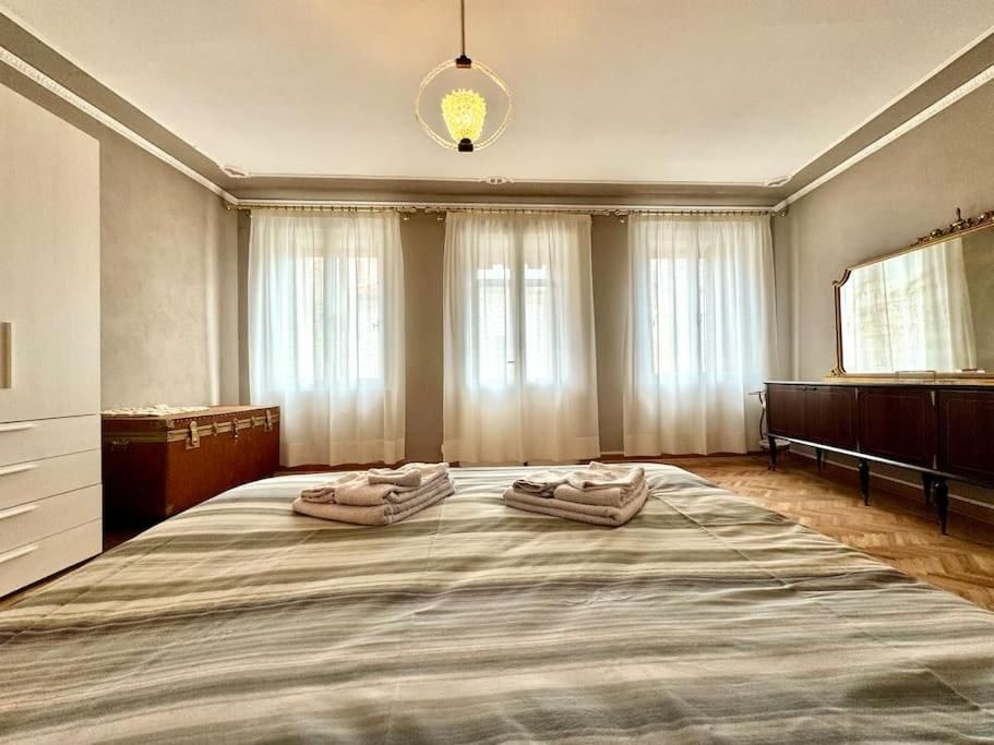 Two-Bedroom Deluxe Apartment