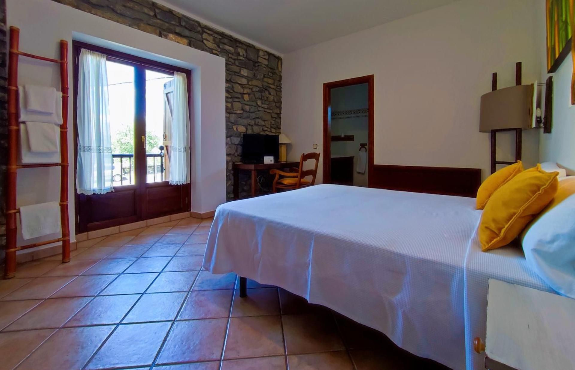 Large Double Room