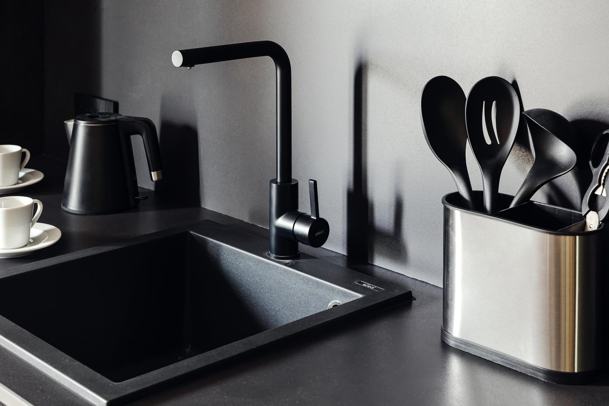 1 Bedroom Smaller Apartment, 1 Queen, Sofa bed, Garden view, Balcony