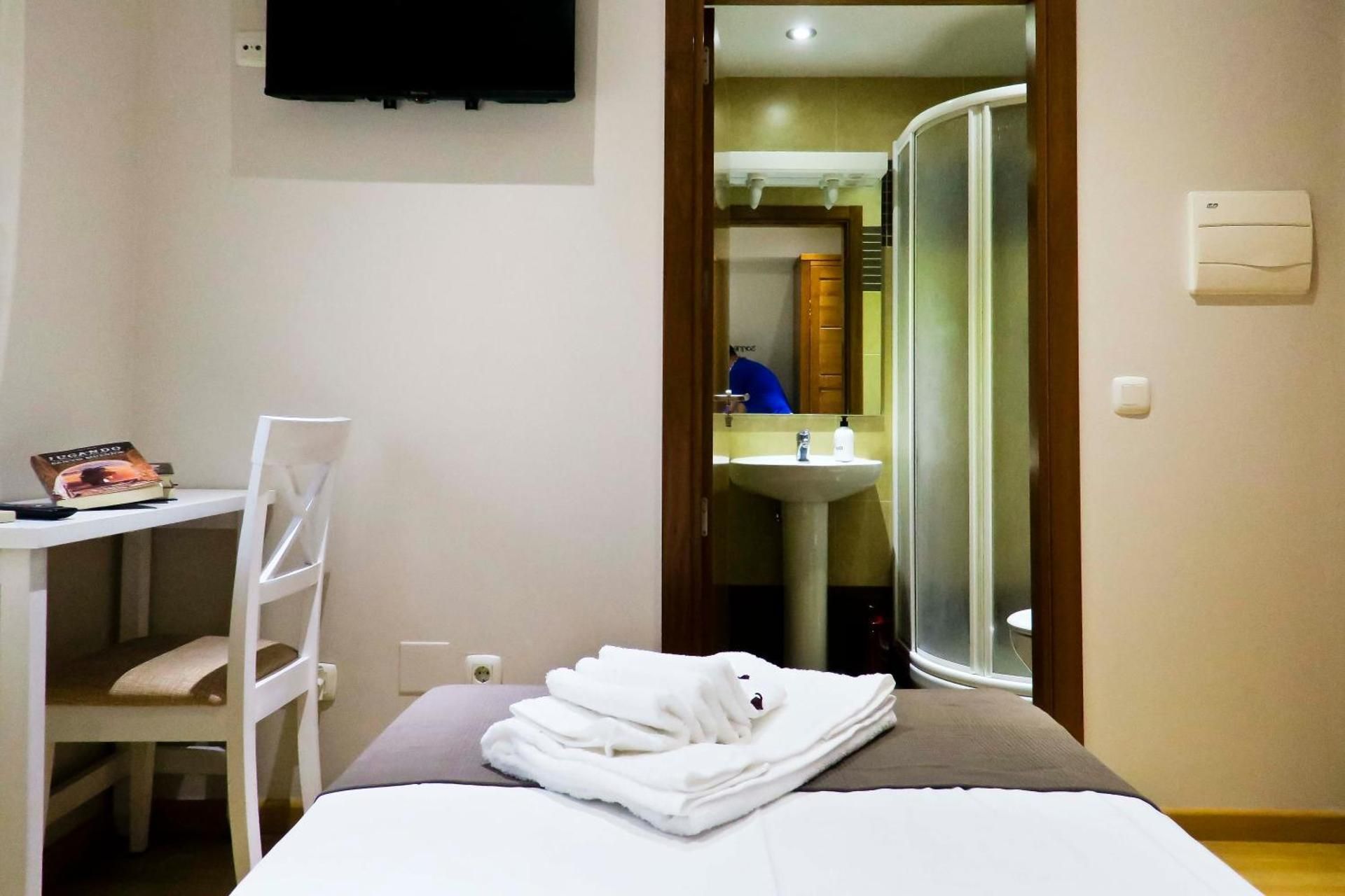 Single Room With Private Bathroom
