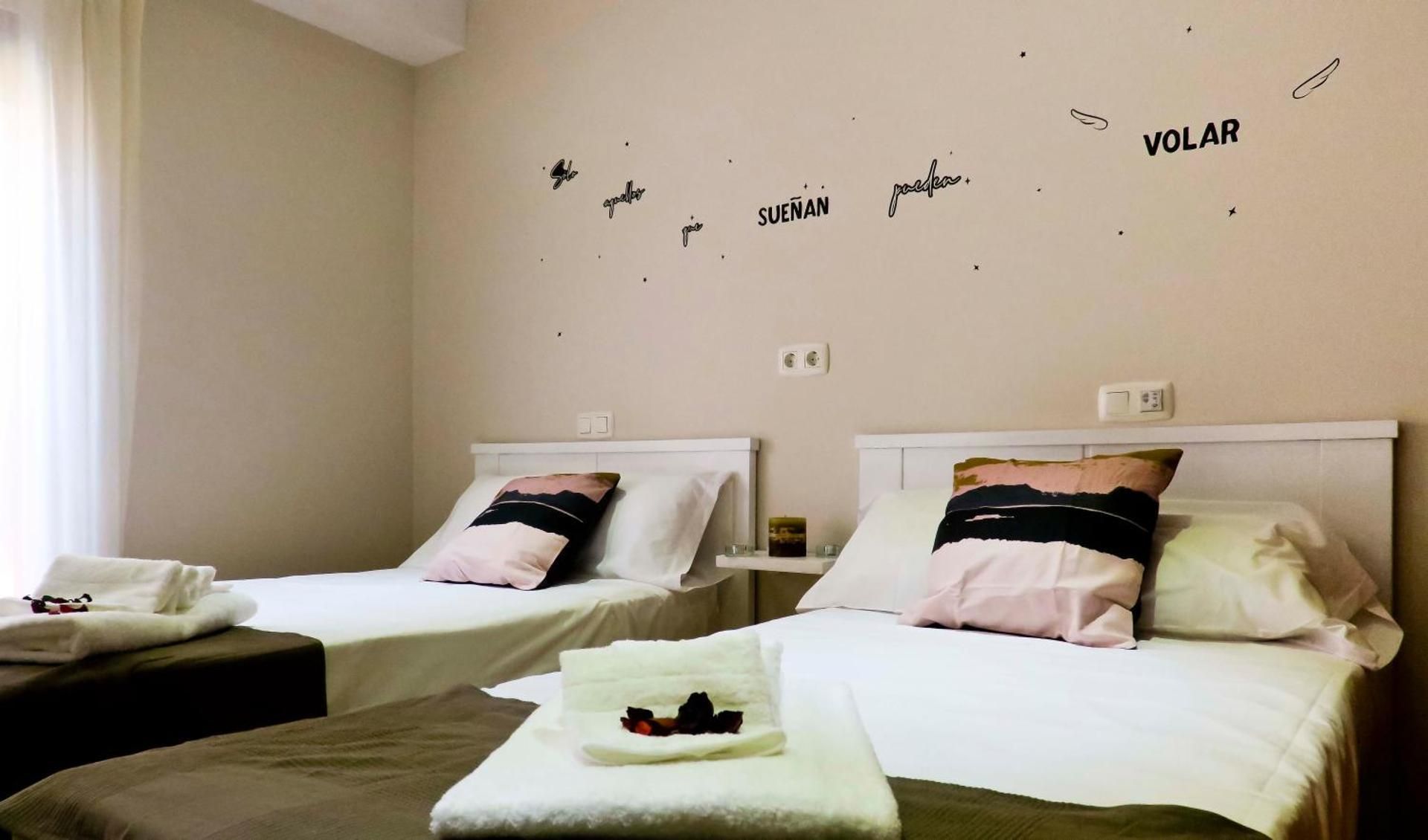 Twin Room with Private Bathroom