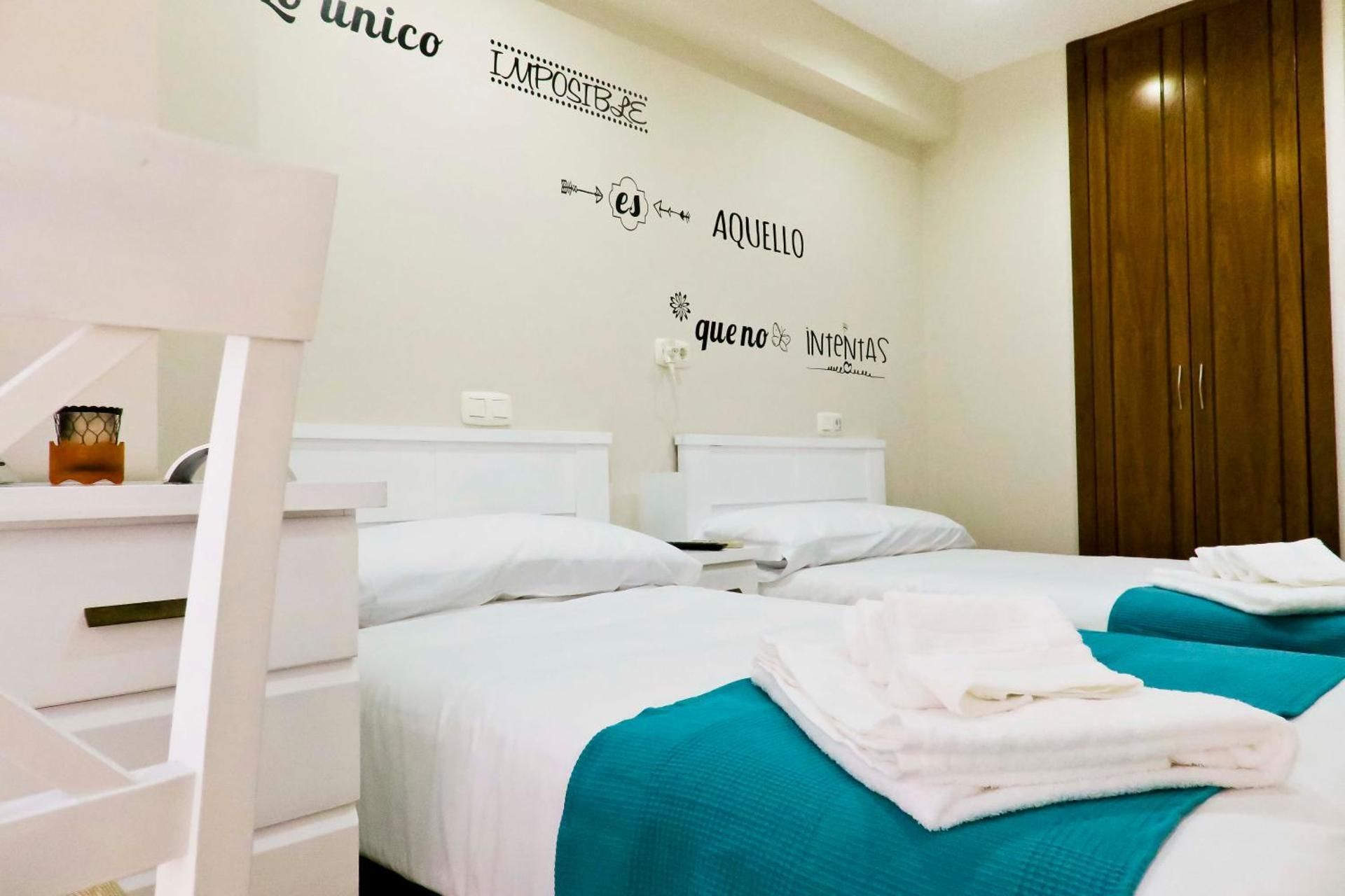 Twin Room with Shower