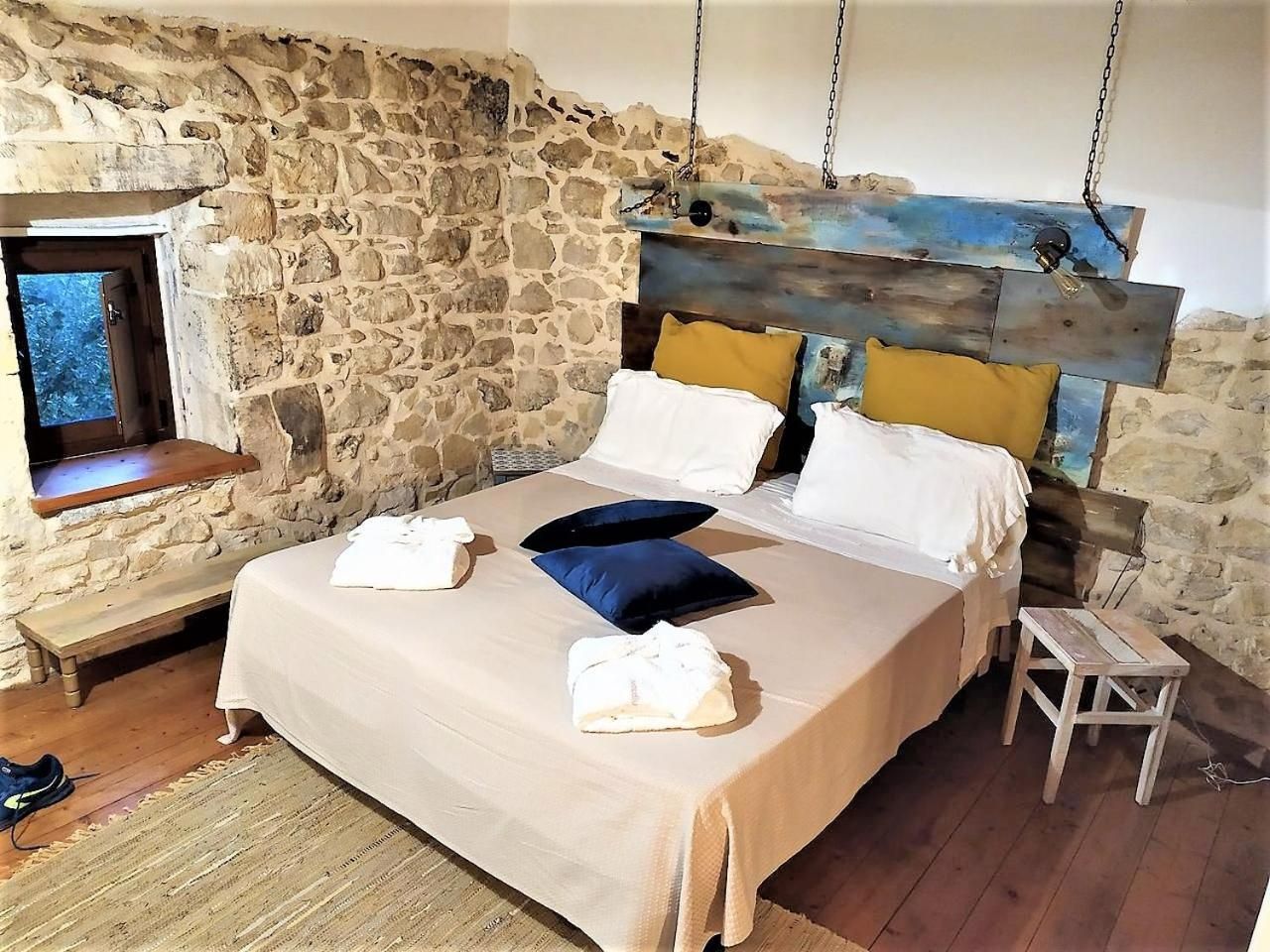 Giumbabulla Luxury House