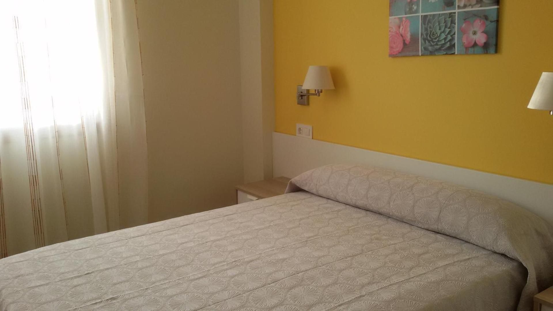 Single Room With Private Bathroom