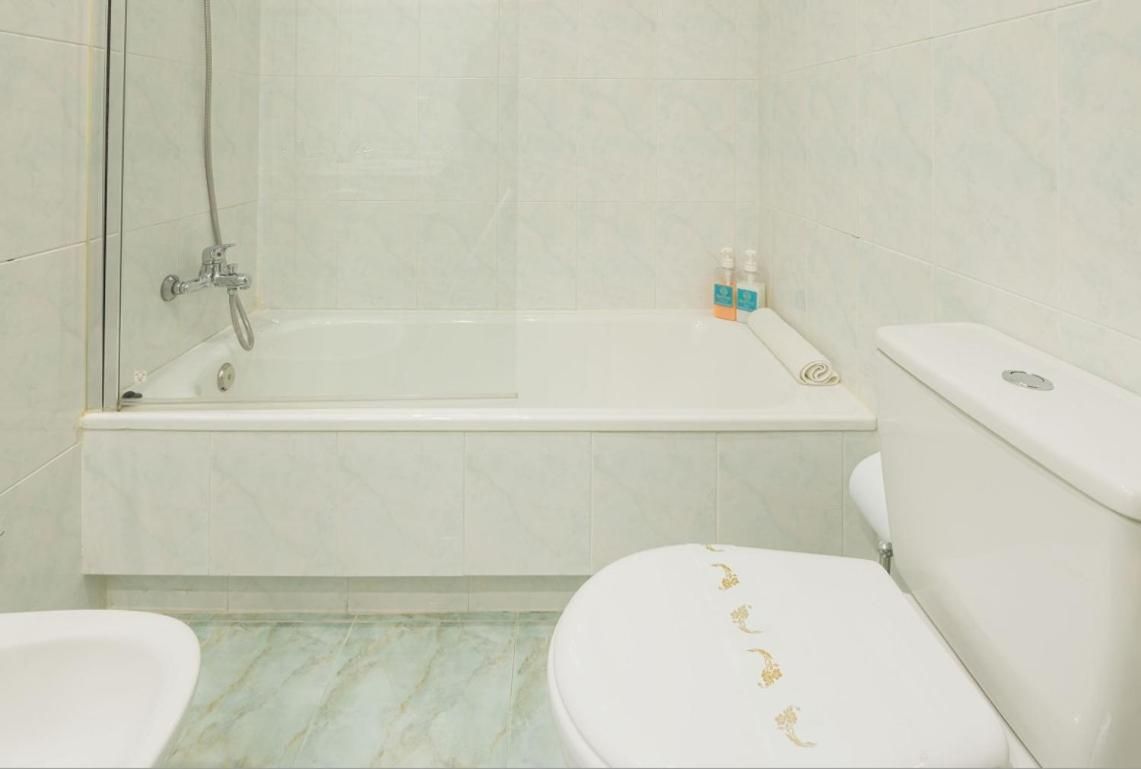 One-Bedroom Apartment - frontal sea views