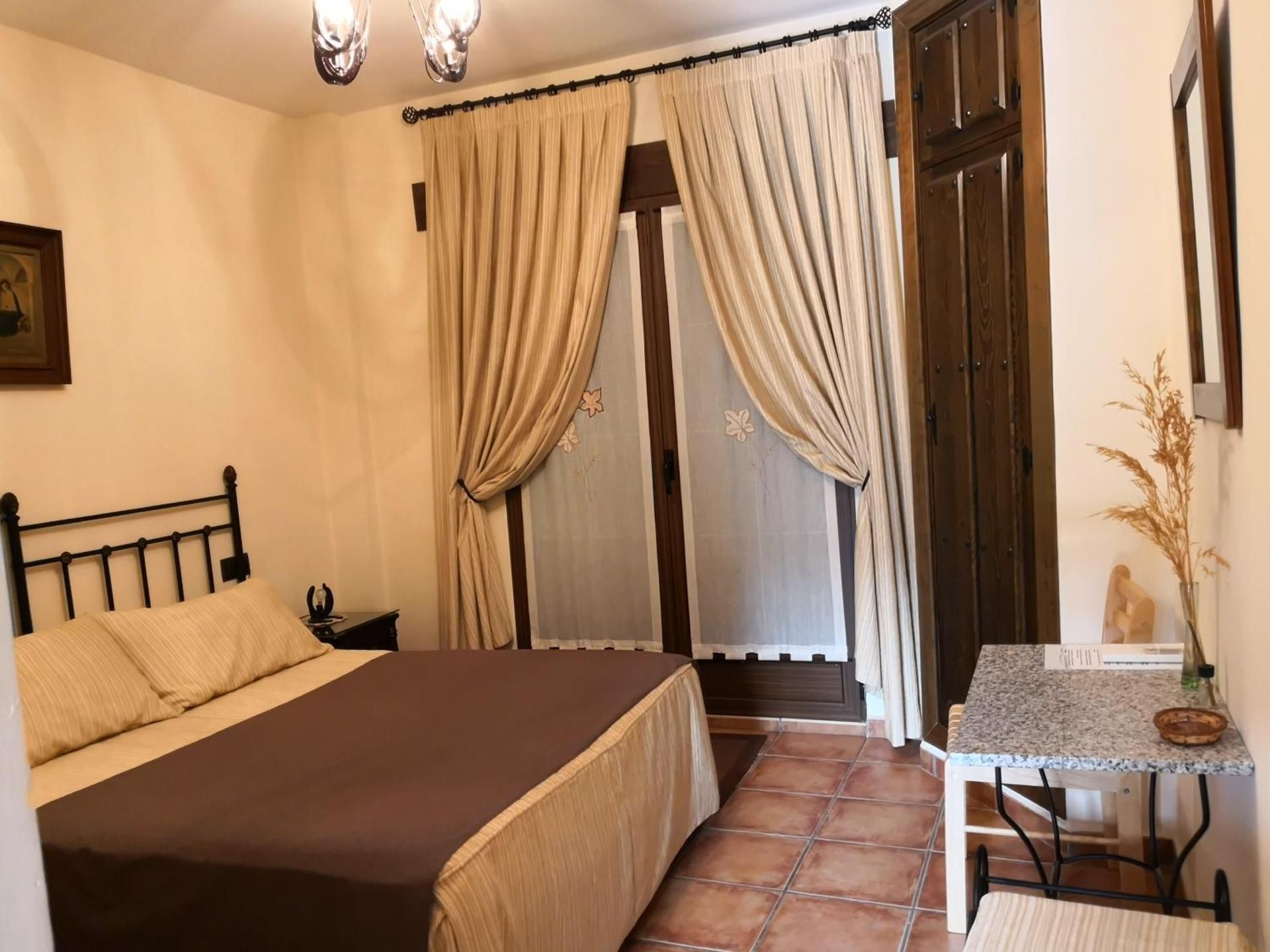 Double or Twin Room with Private Bathroom