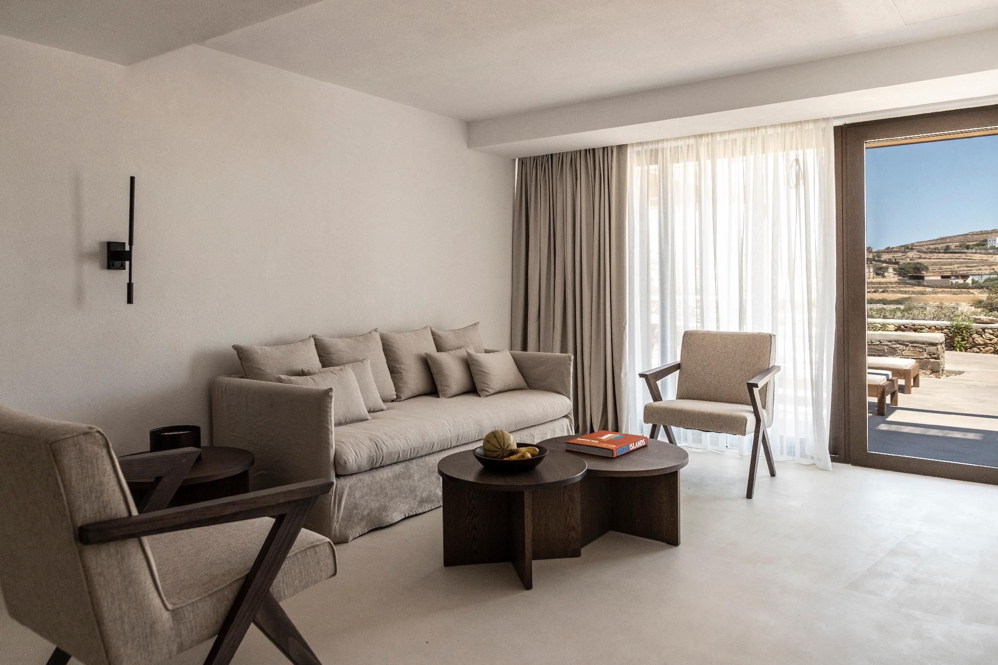 Suite Pool