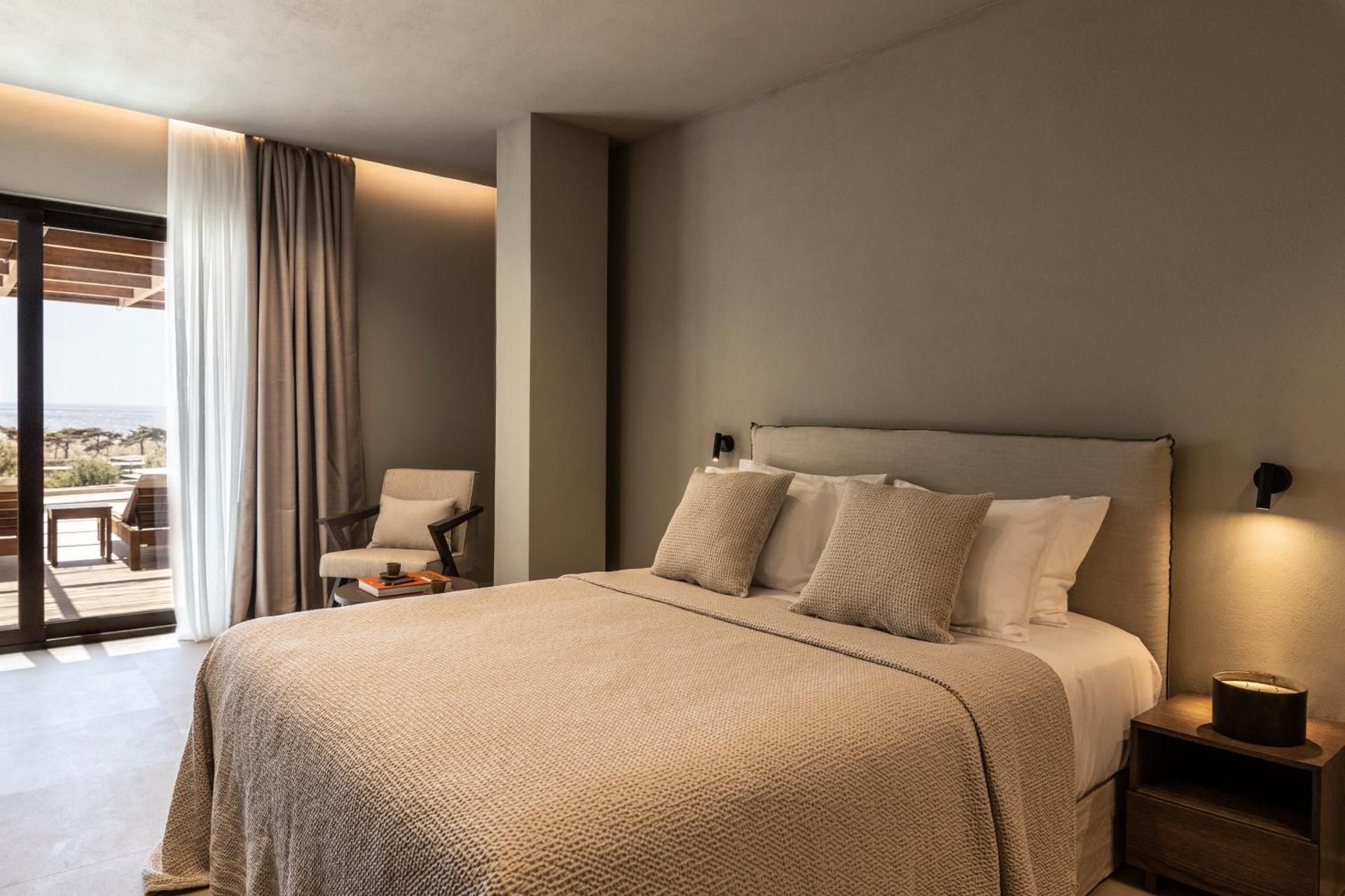 Prestige Suite | Jetted Tub | Sea View