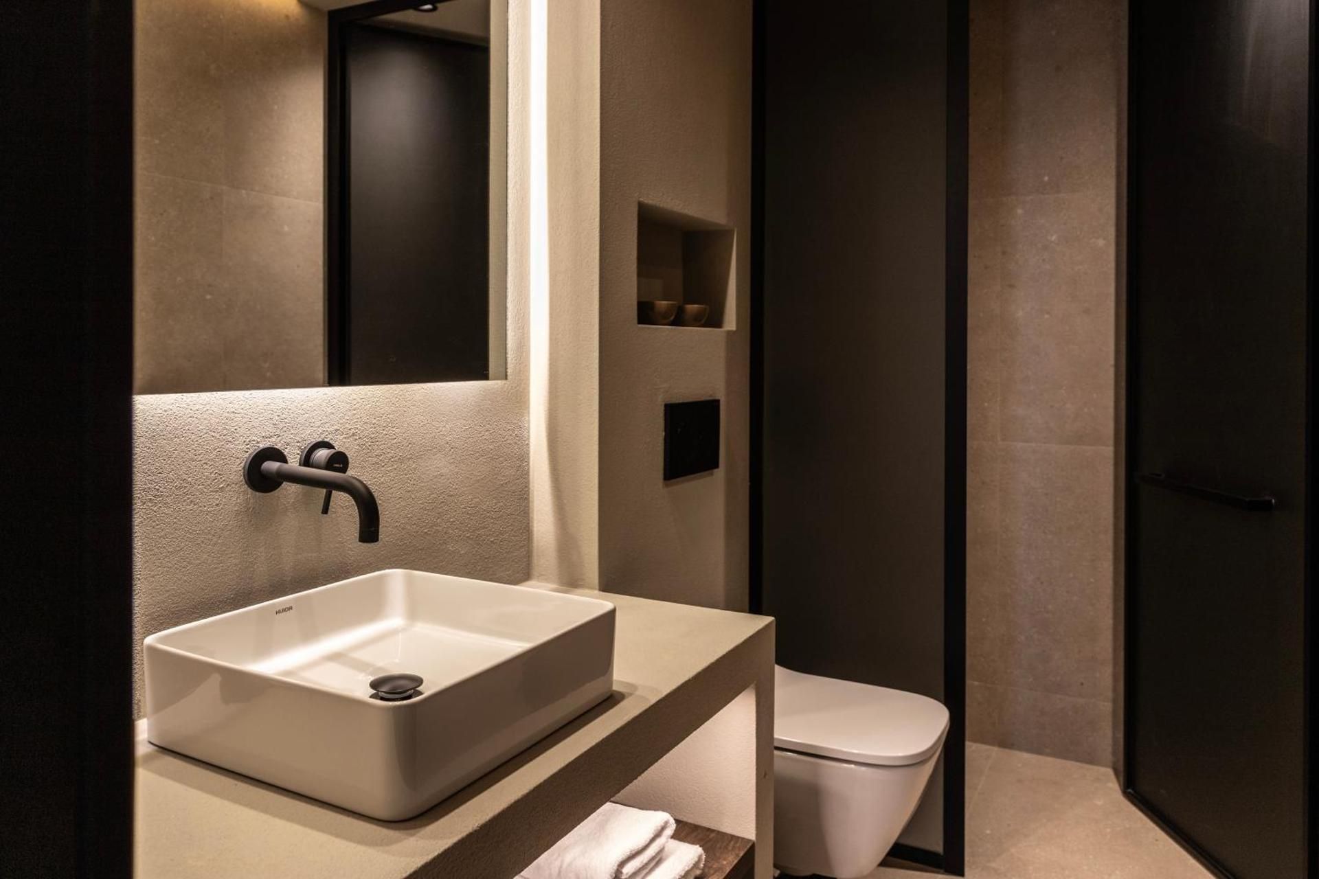 Carven Two-Bedroom Suite | Sea View