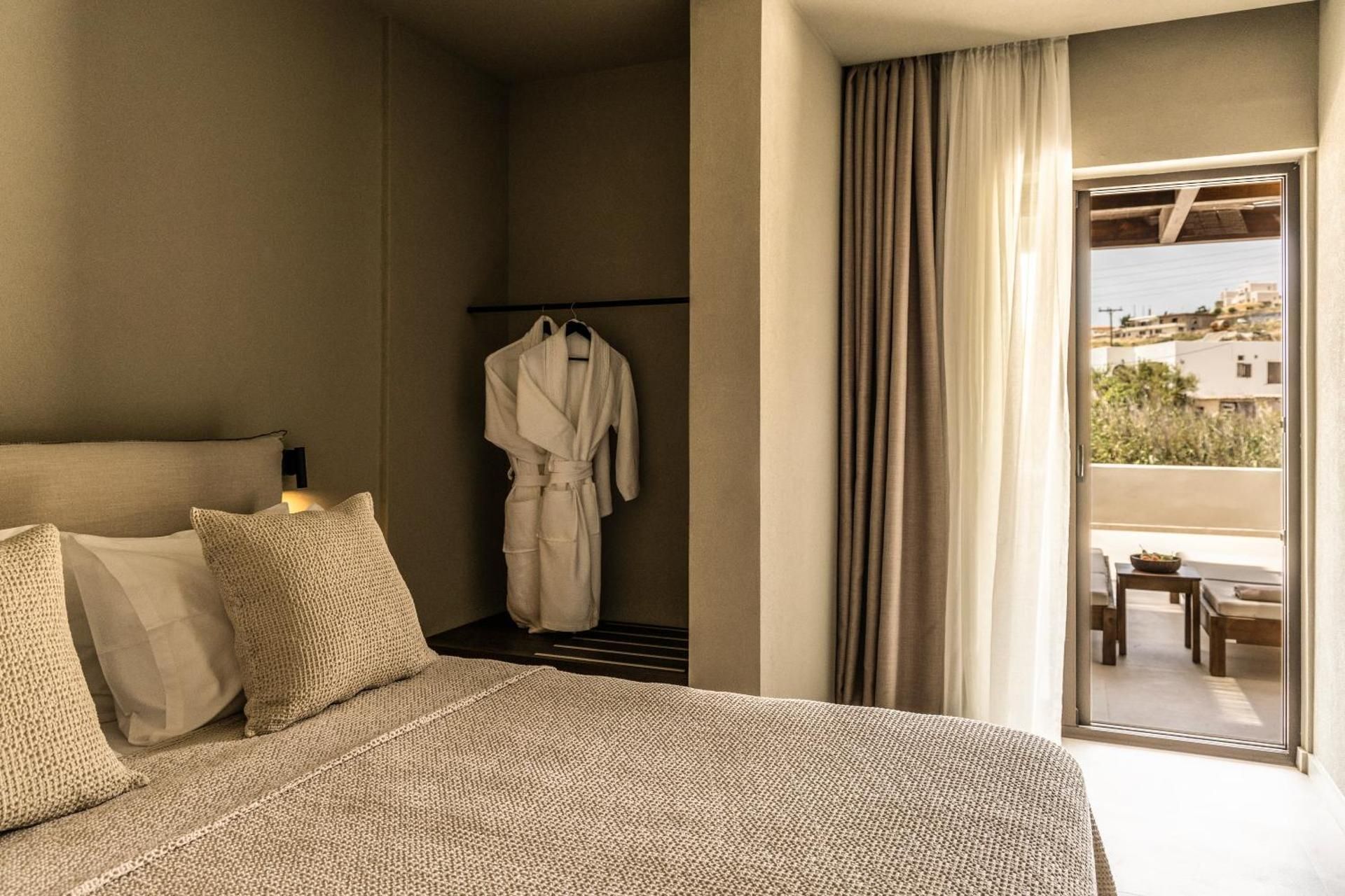 Ela Two-Bedroom Suite | Jetted Tub | Sea View