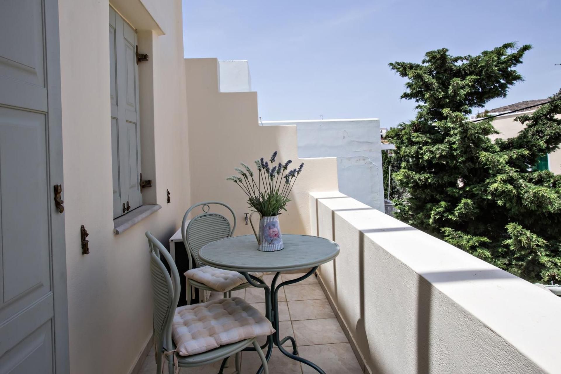 Tiniotissa Studios Studio (3 Adults) 2