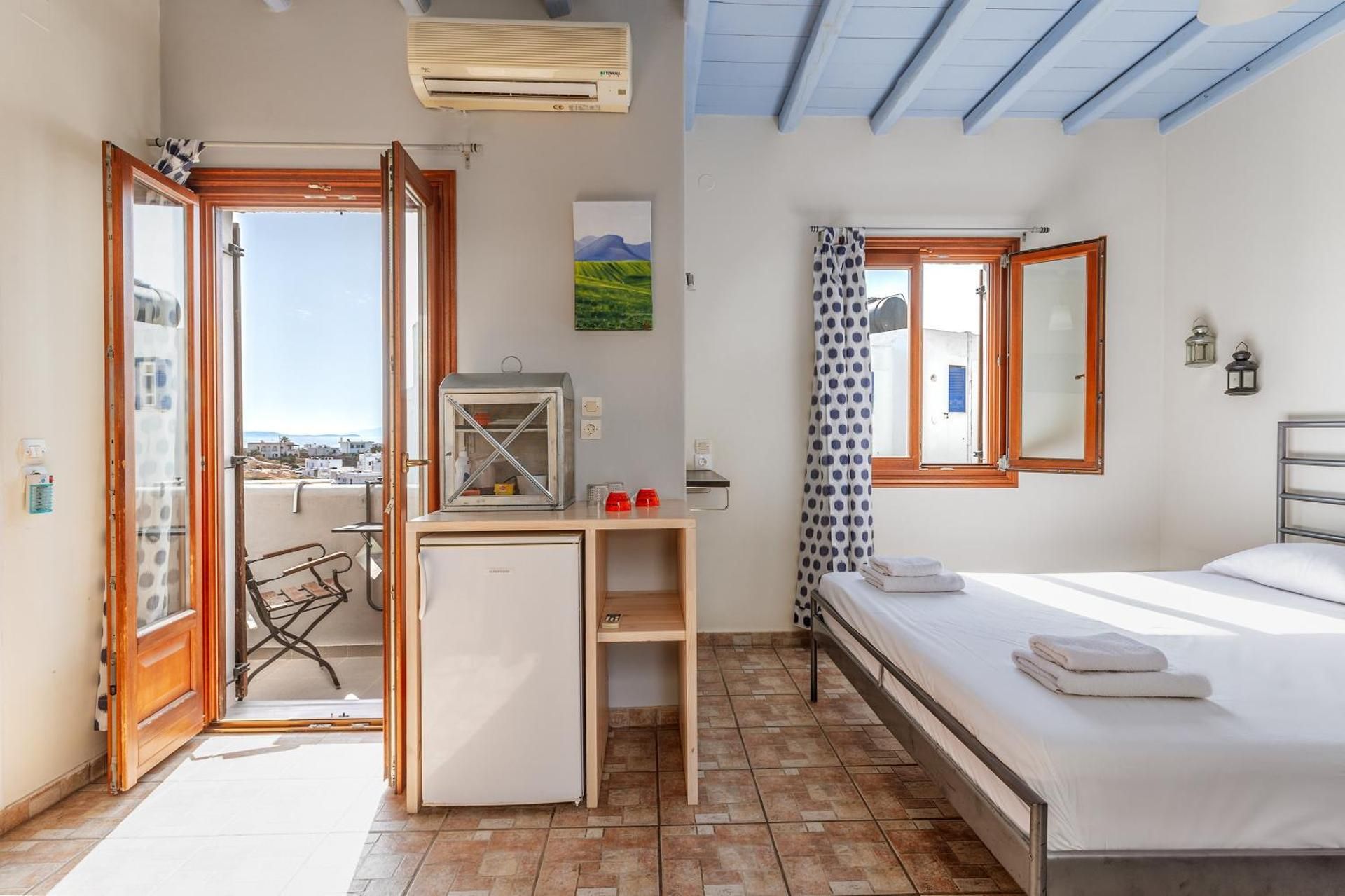 En Tino 3 Triple Room with Shower