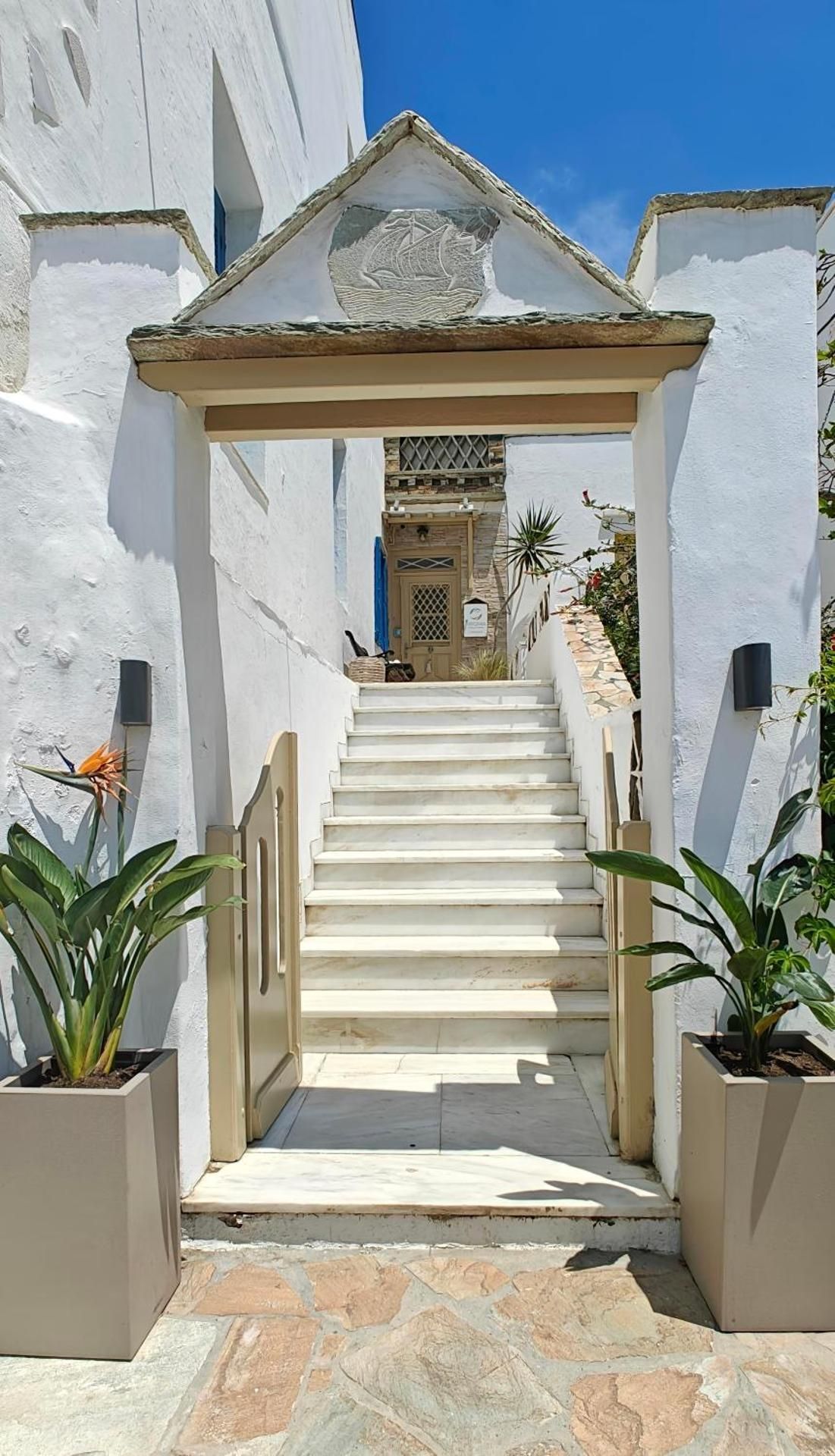 Tinos Heritage Plateia