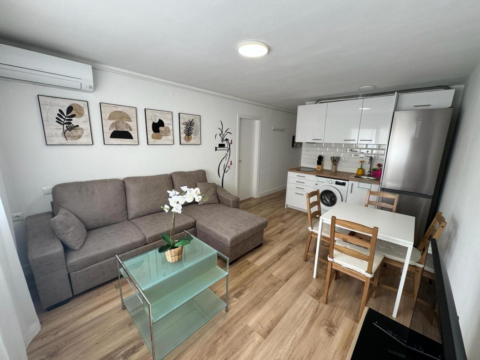 Apartamientos Roger