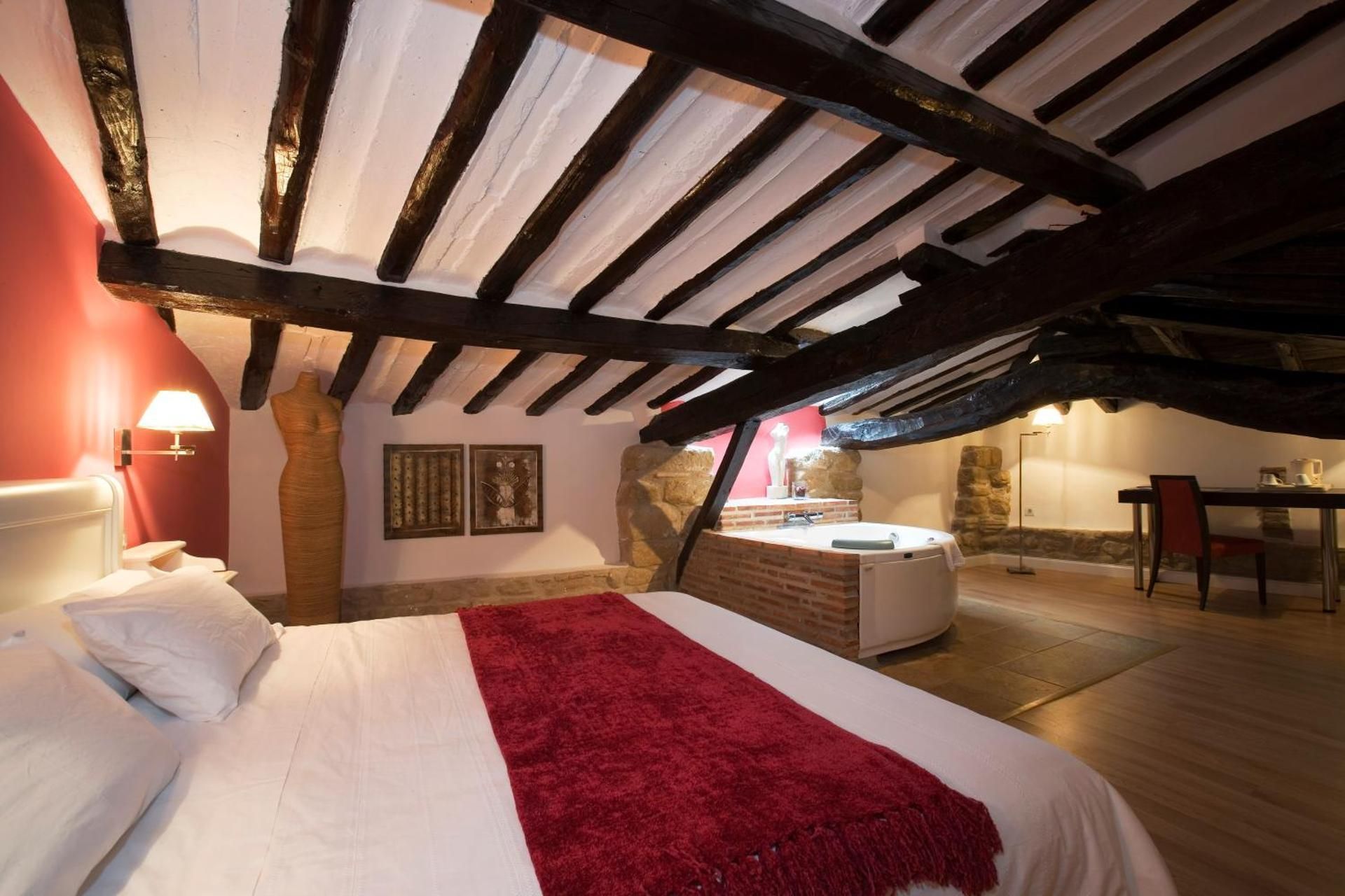 Suite with Spa Bath