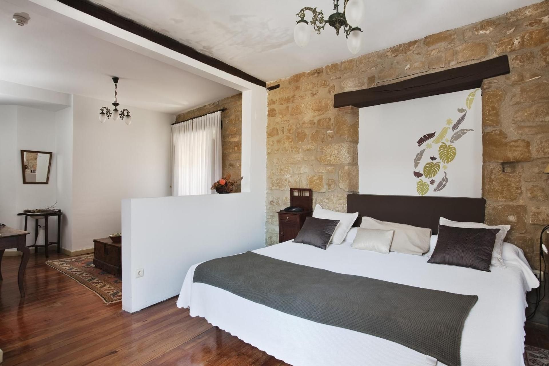 Small Suite