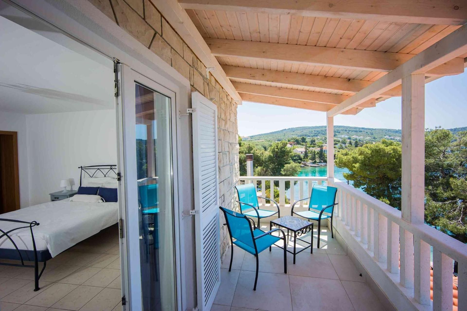 Deluxe Double or Twin Room with Balcony